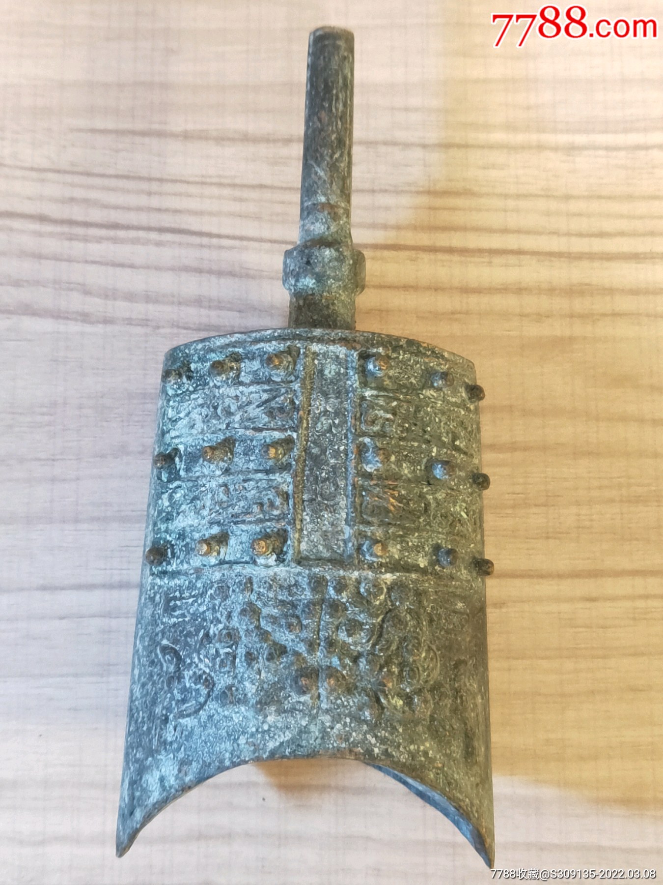 老藏家海外回流精品铜编钟乐器花纹精美白色奶油锈包浆成色漂亮