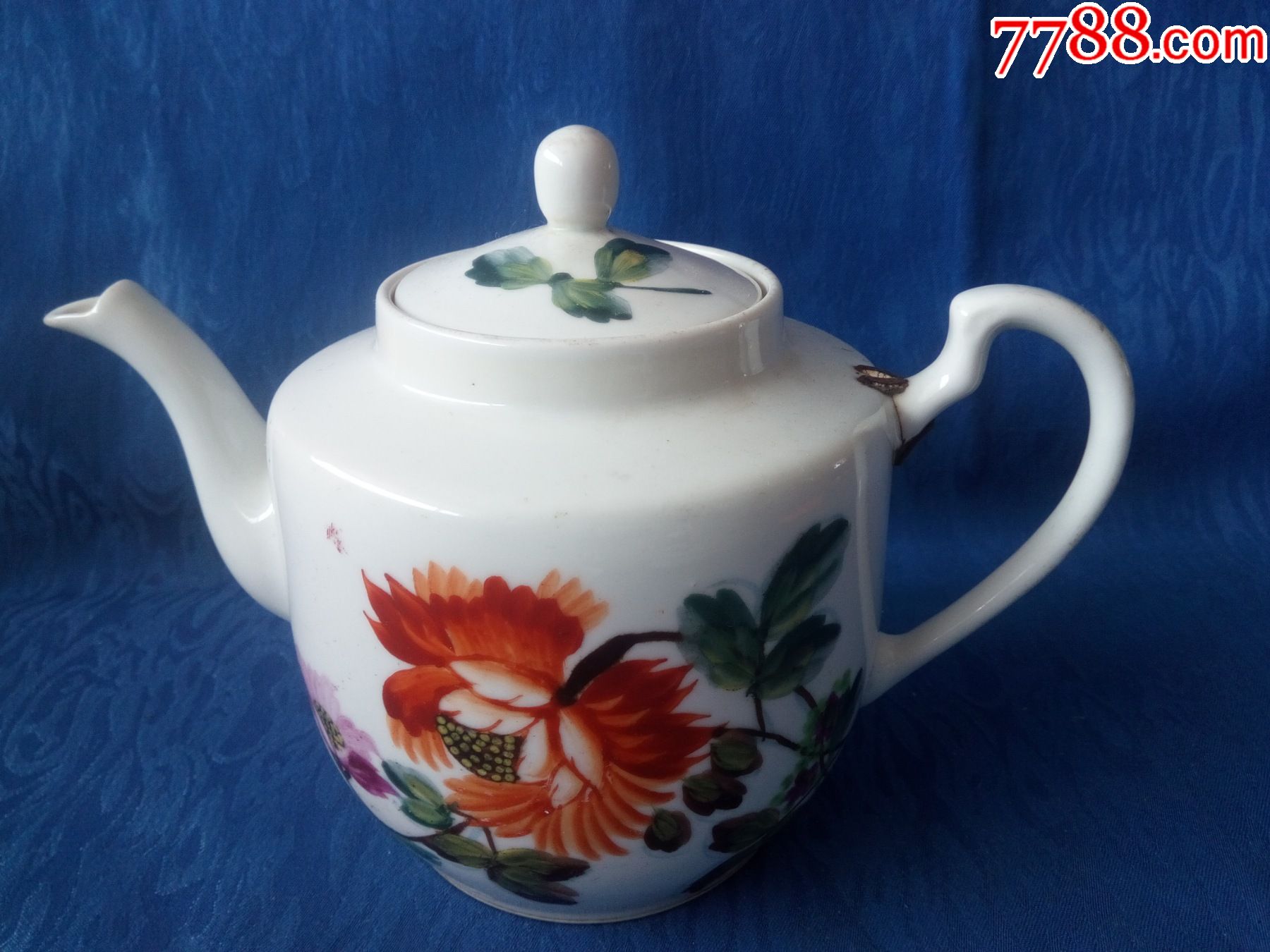 567精品创汇期建国50年代景德镇粉彩手绘缠枝花卉端把茶壶老物件收藏
