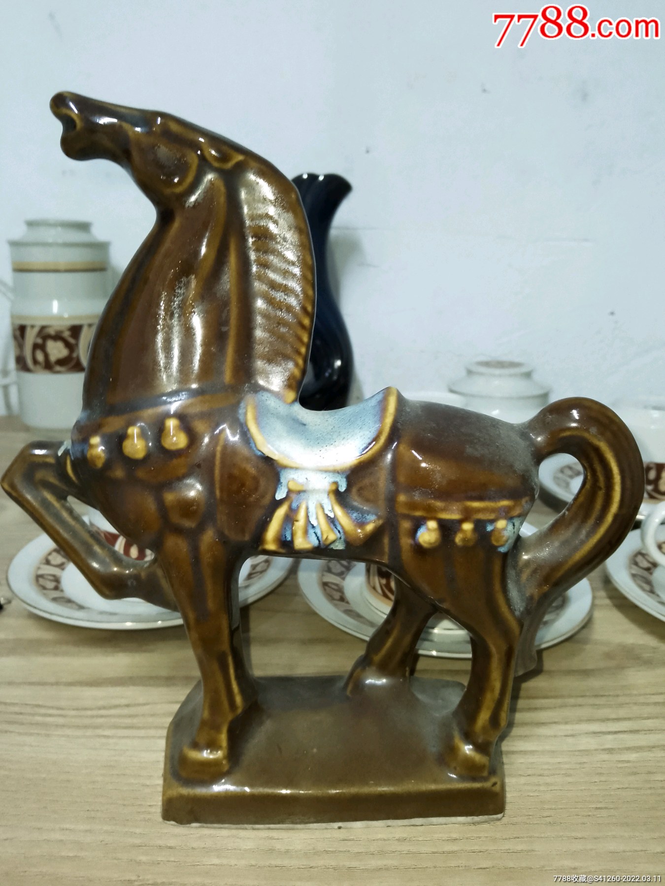 磁州窑邯郸陶瓷研究所花釉抬蹄马瓷塑