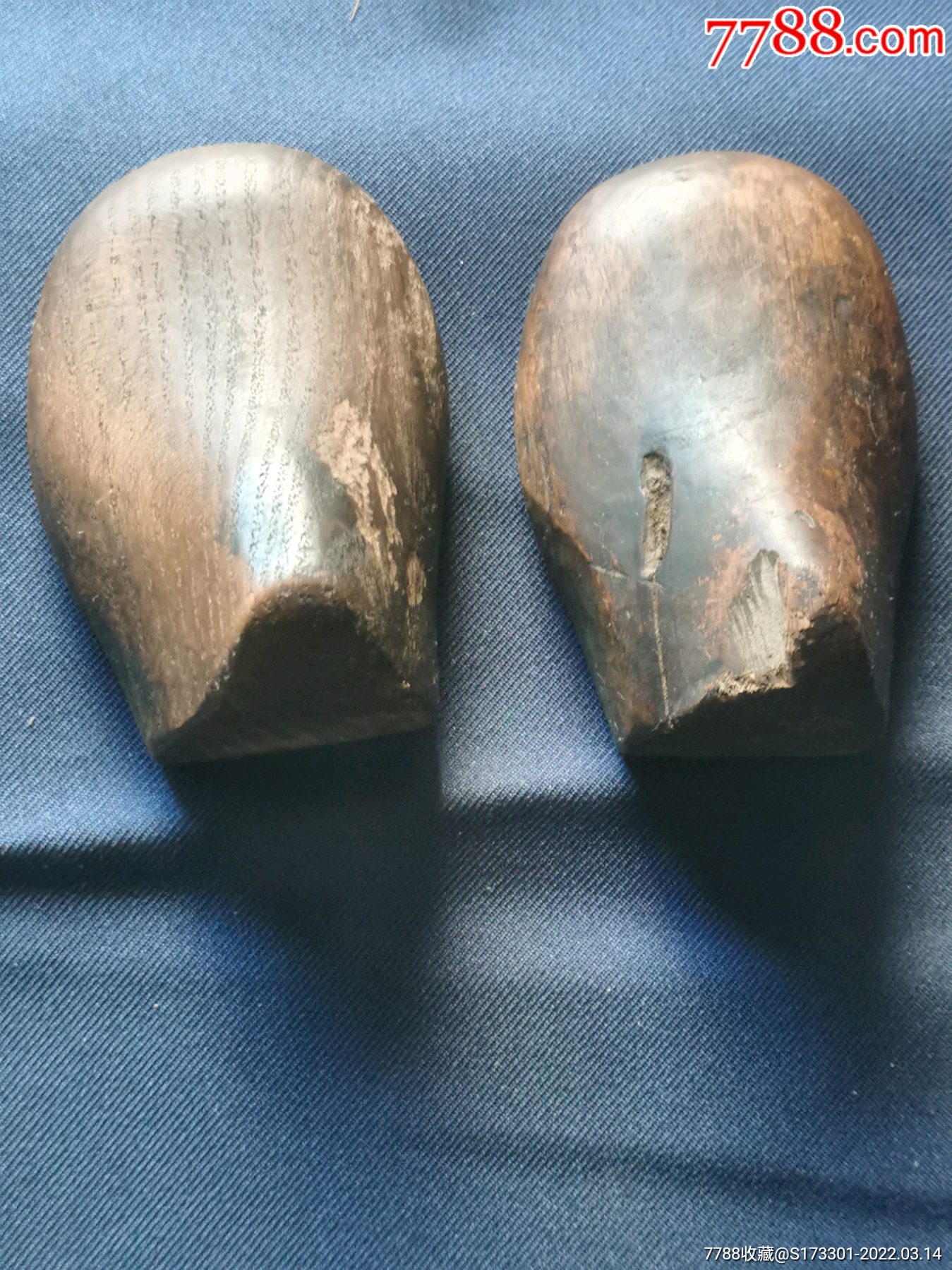 舒服￥309品99两根木棒槌,一根还有当时的售价信息￥669品99鞋楦