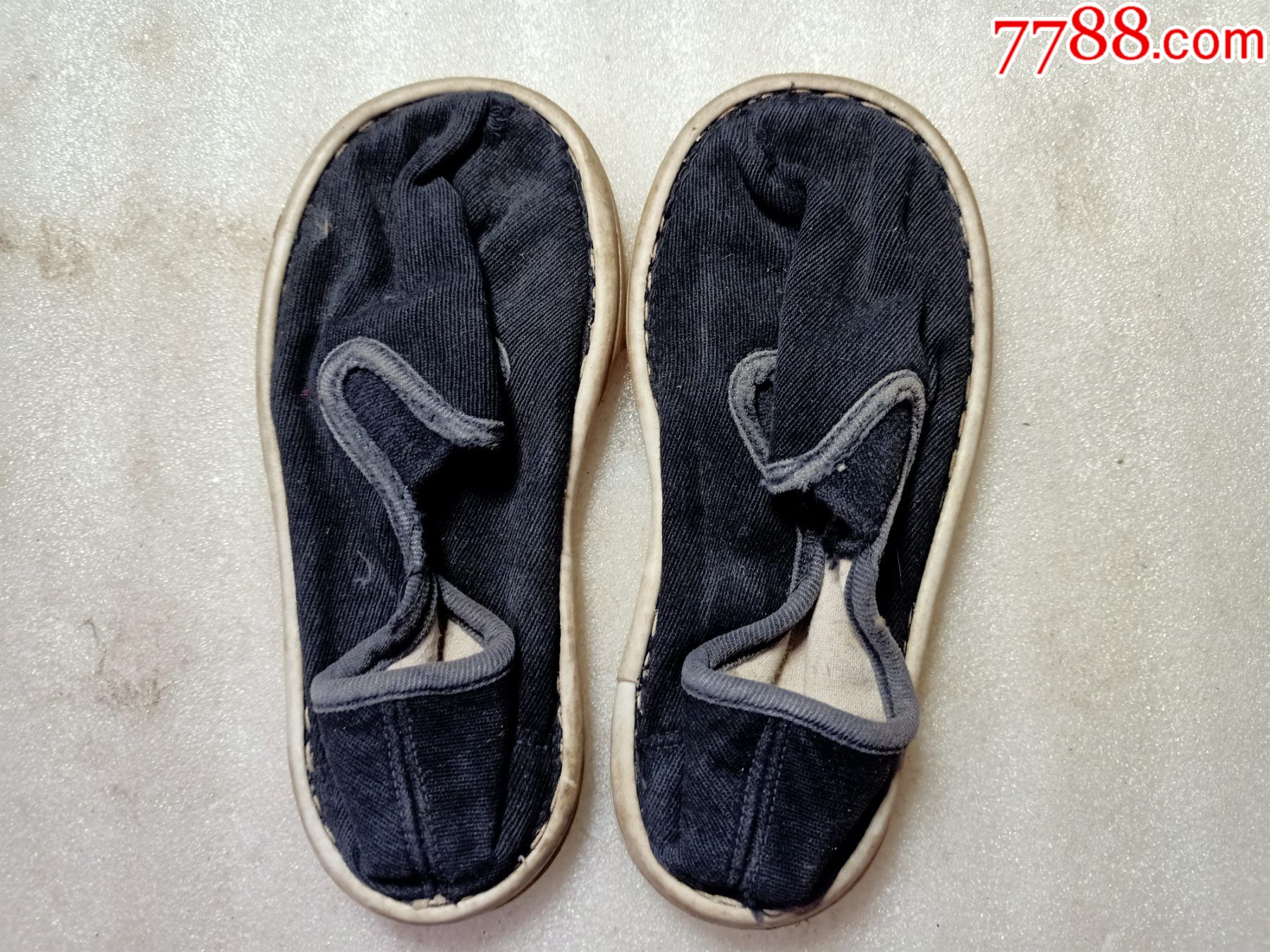 滚动鼠标滚轴,图片即可轻松放大,缩小更多"男女/鞋靴"商品>>>>99七