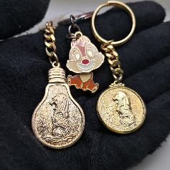 日本迪士尼新加坡鱼尾狮旅游纪念章钥匙扣一组