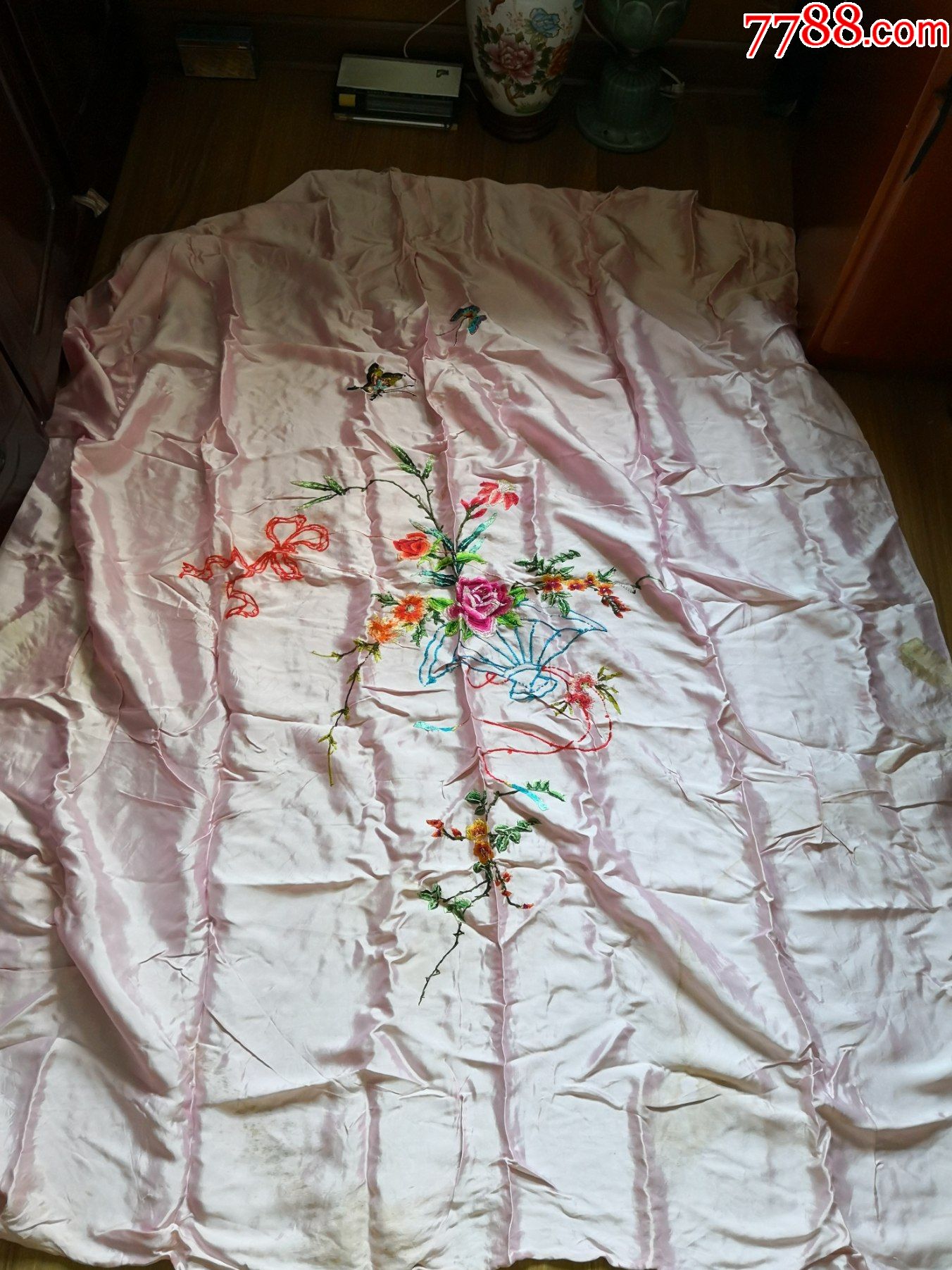 老式刺绣丝绸被面-价格:158元-au29592720-床单/被套 -加价-7788收藏