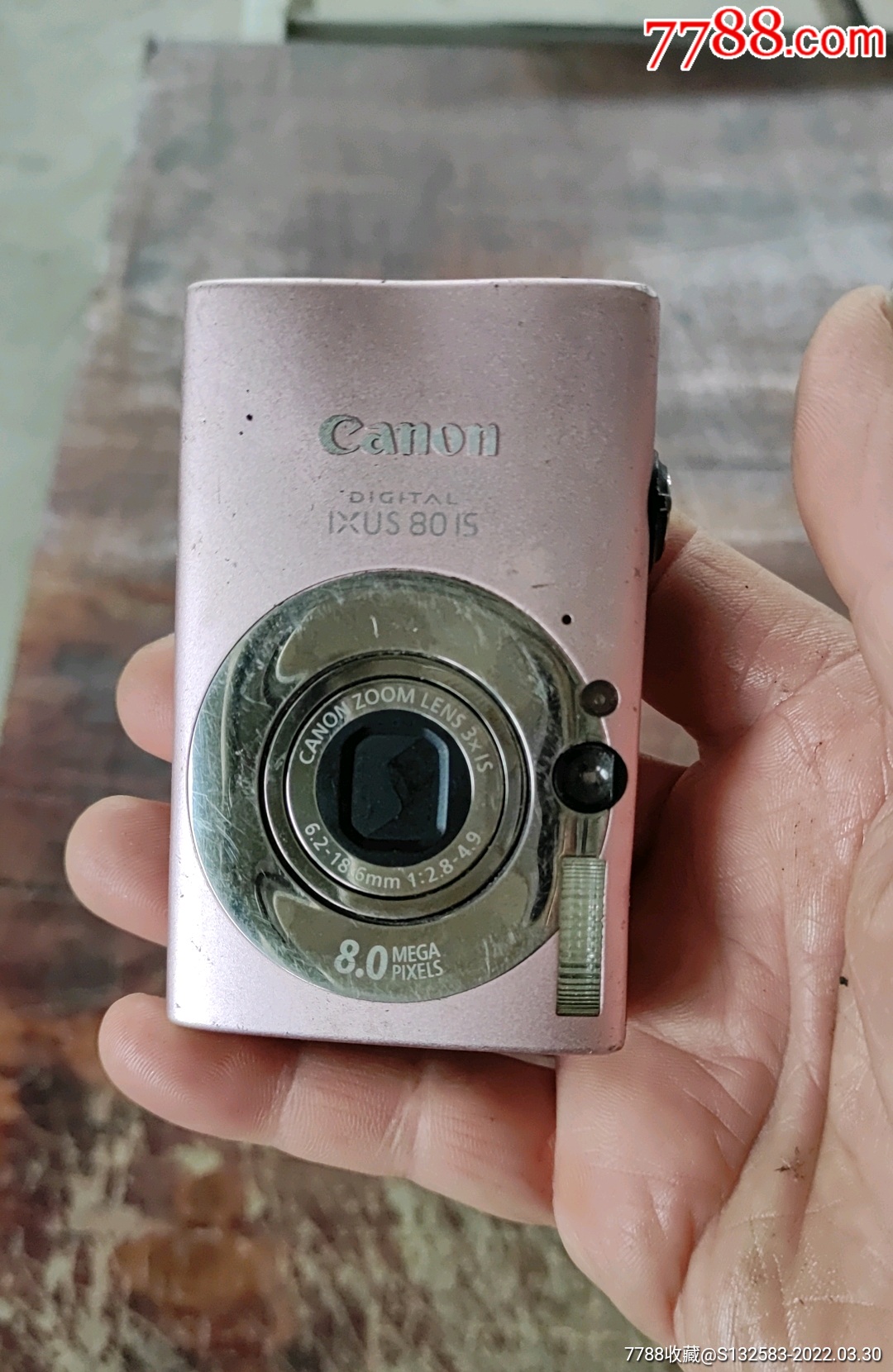 粉红色佳能ixus80is配件机后镜片内有水