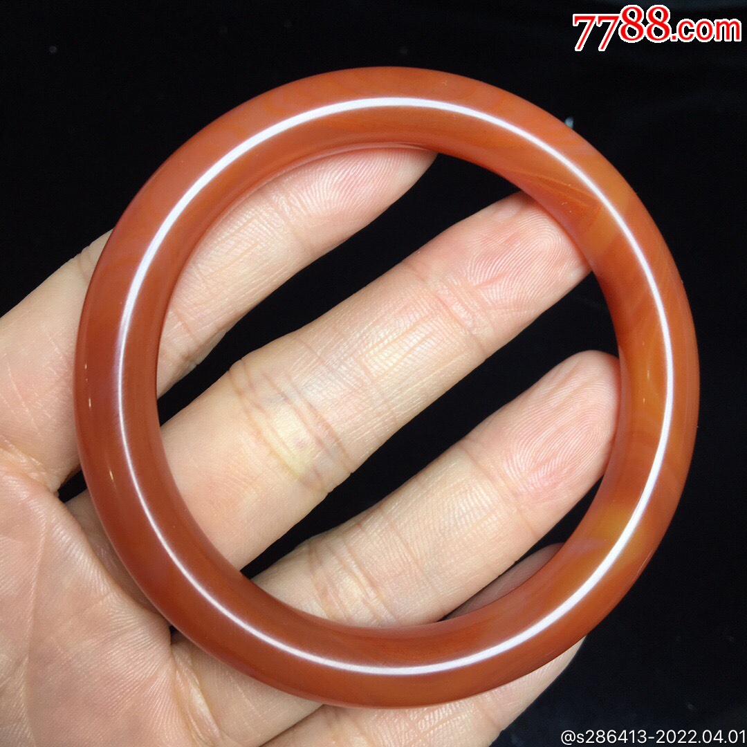 乡下回收精品吉祥红玛瑙手镯内径545mm条粗8mm色泽红亮养眼
