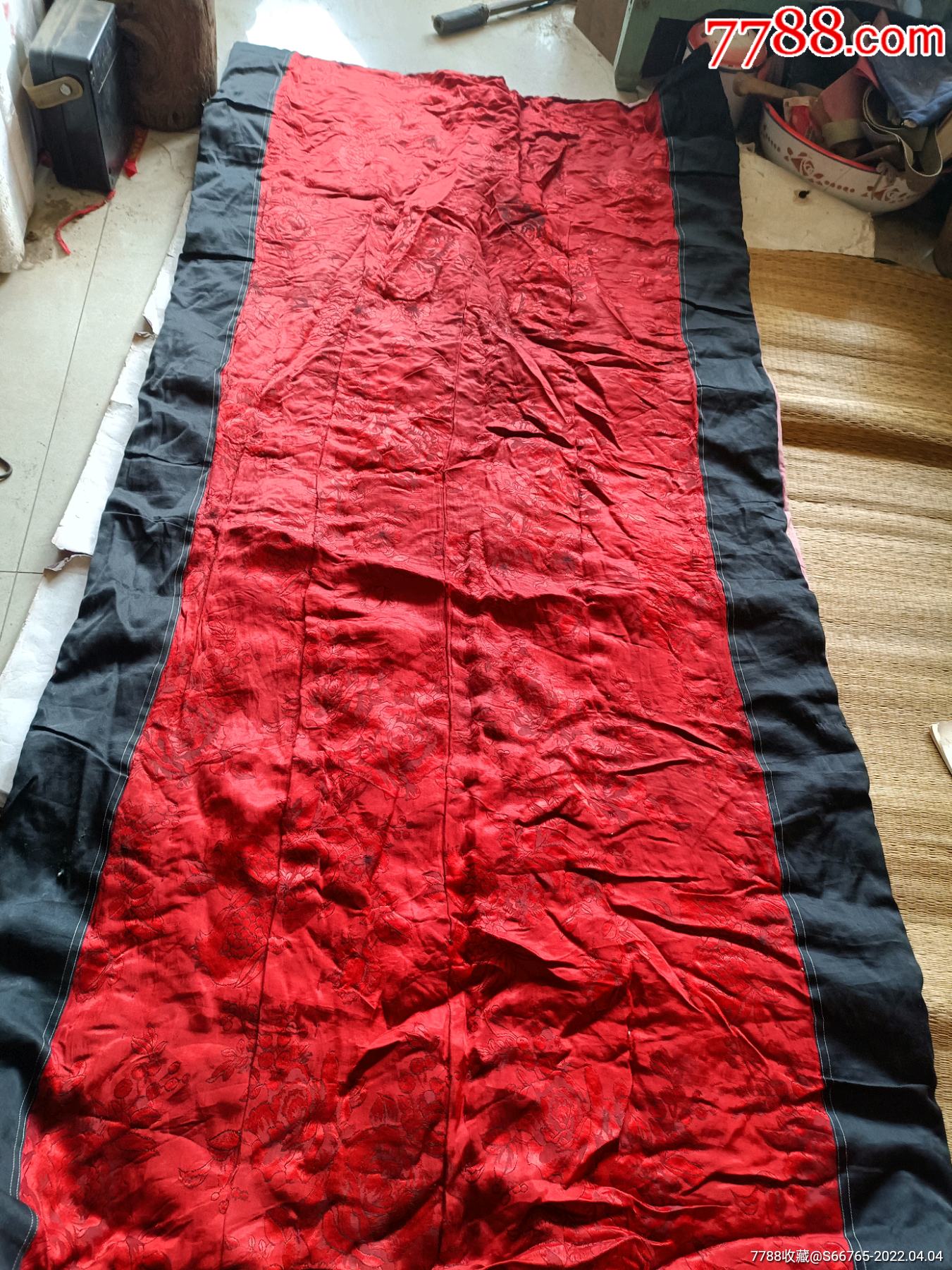 怀旧老红丝绸棉花褥