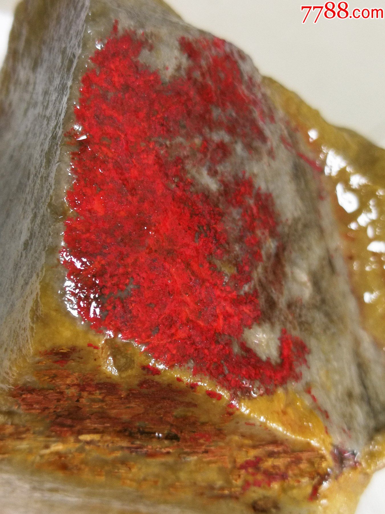 昌化田黄鸡血石毛料624g血鲜红软地老货手工好刻