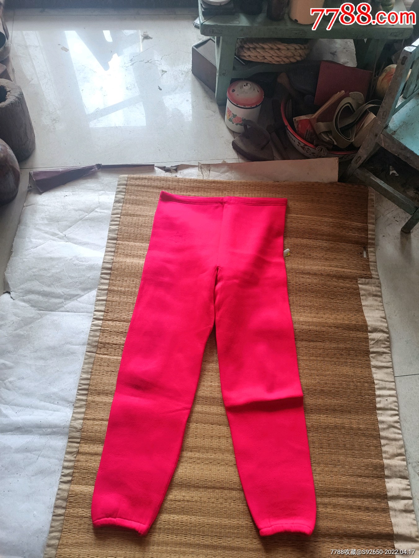 怀旧老式枣红绒裤￥108品99怀旧老式军绿色铁路扣上衣￥108品99怀