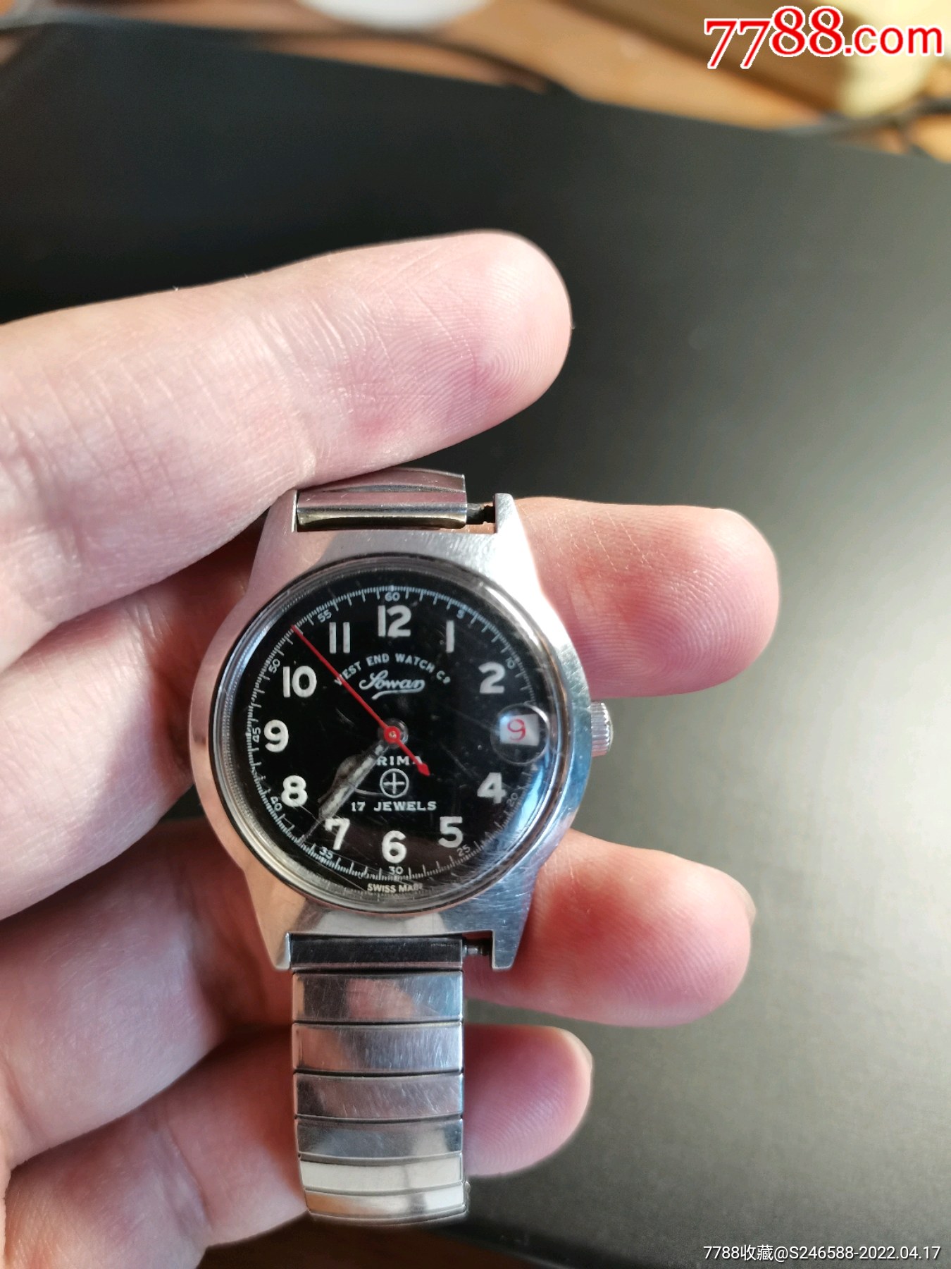 瓦时针黑盘红秒军表_价格141元_第1张