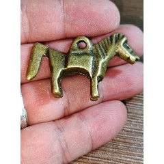 日本回流铜马挂件!几十年时间,品相见图完整,作车挂或挂钥匙上很不错!