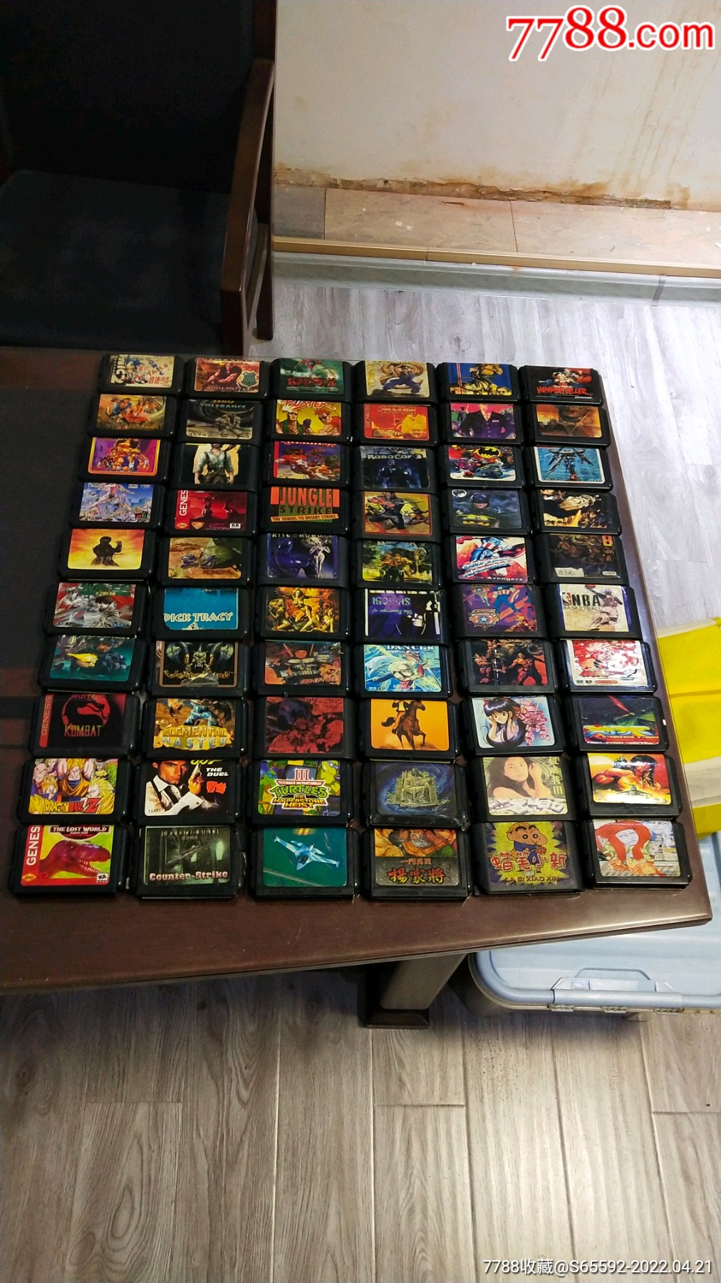 黑色游戏卡带六十盘整