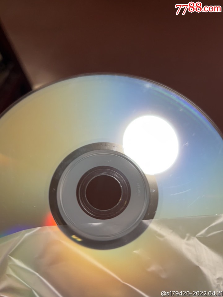欧美版cd02日韩世界杯歌曲铁盒限量版盘面有点划痕包装导致的自定义九