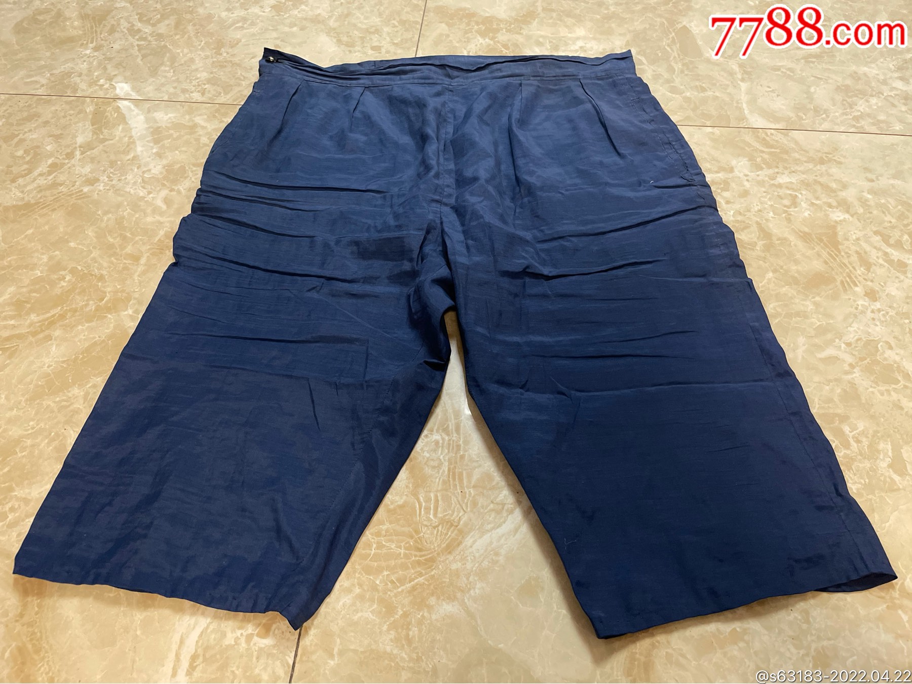 老物百货商店之七八十年代真丝侧扣女短裤