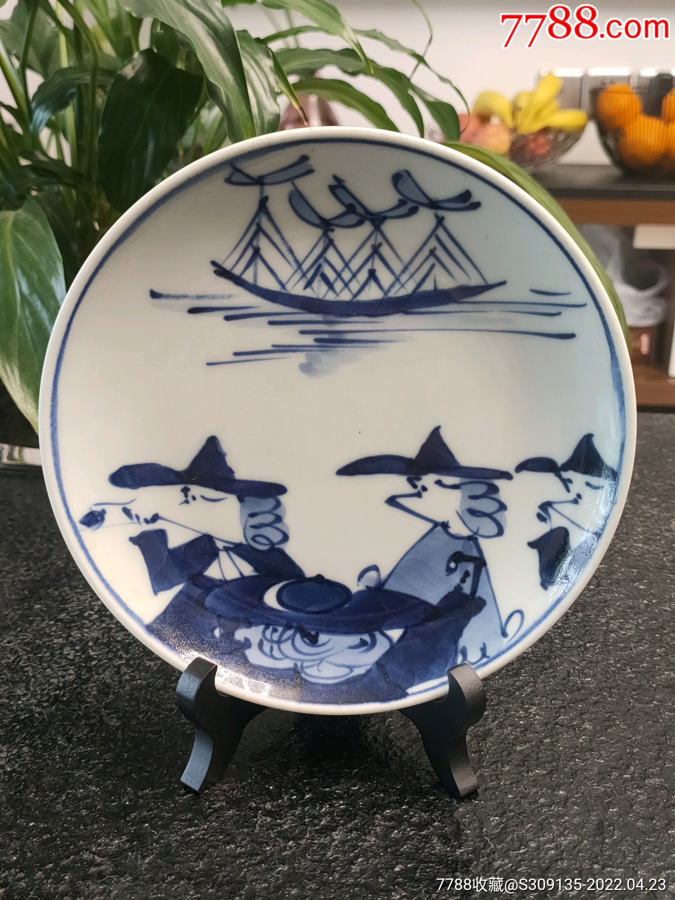 青花底款荷兰人赏盘出口欧洲画工一流发色好