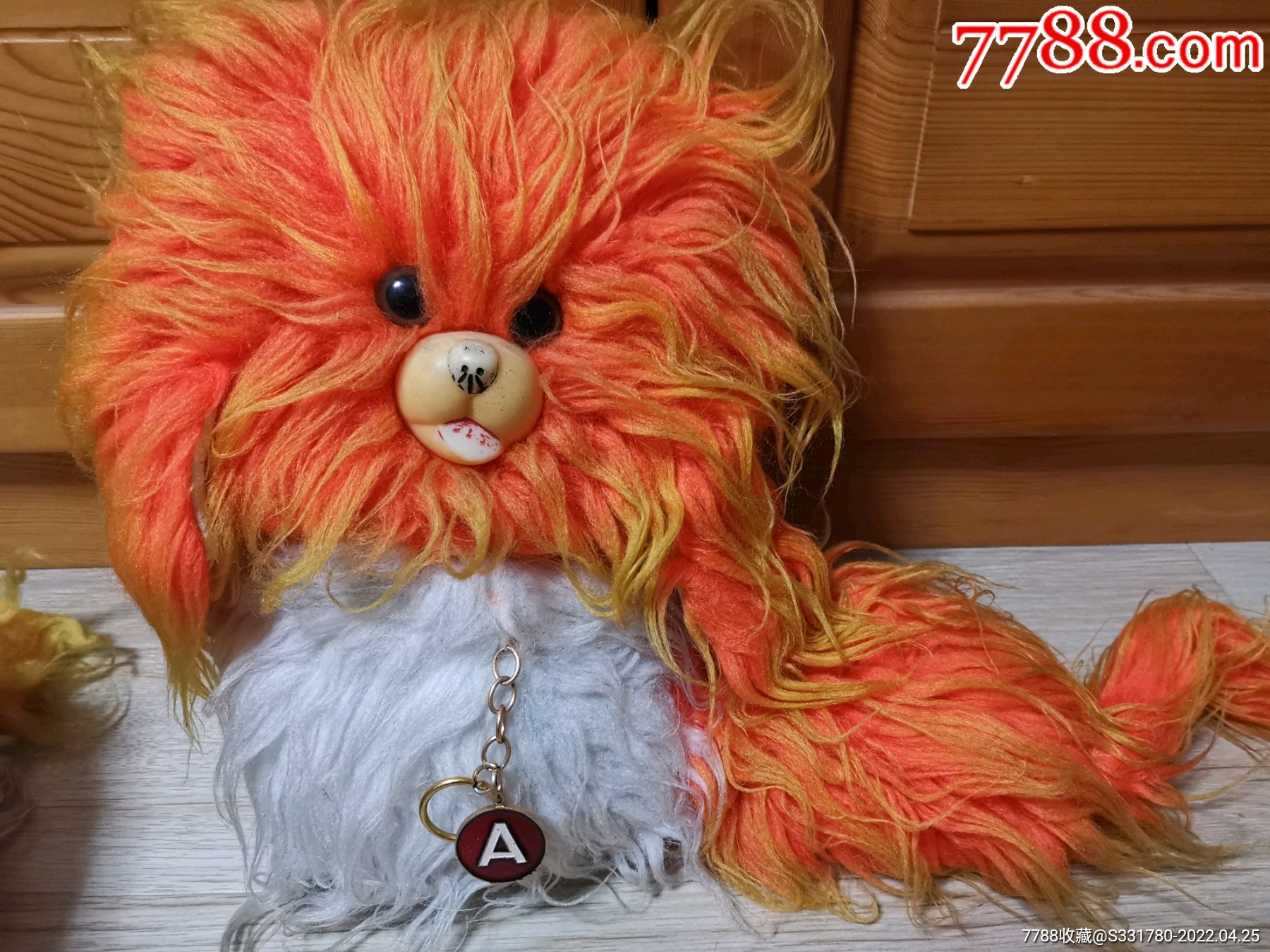 老玩具毛绒狮子狗三个合拍