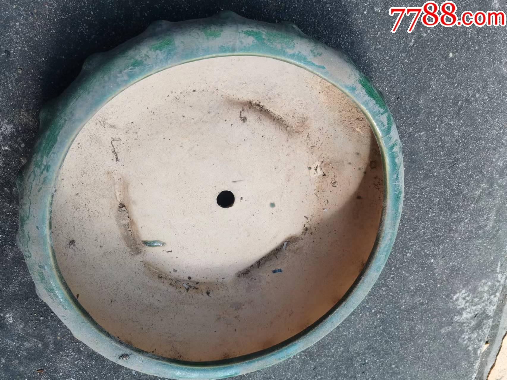 石湾窑翠色鼓钉花盆