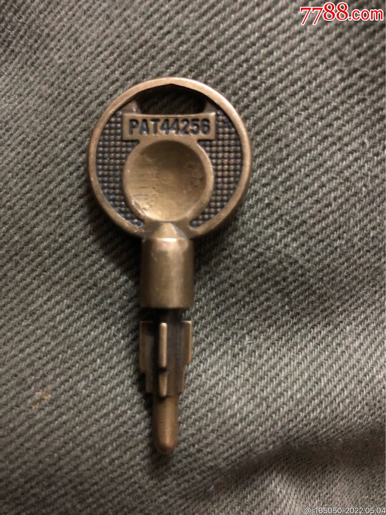 银行金库私人租柜钥匙