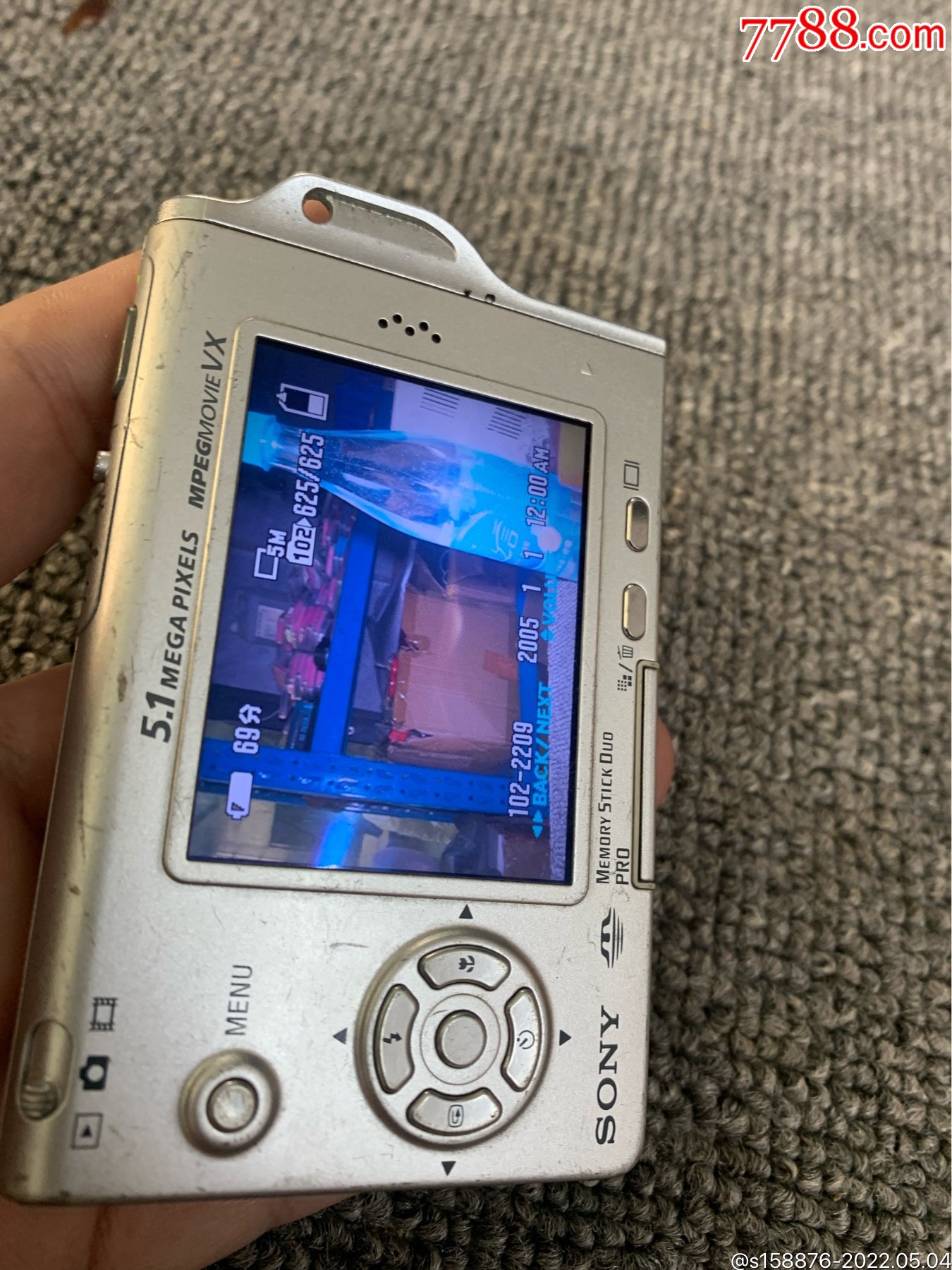 索尼t7薄卡片相机