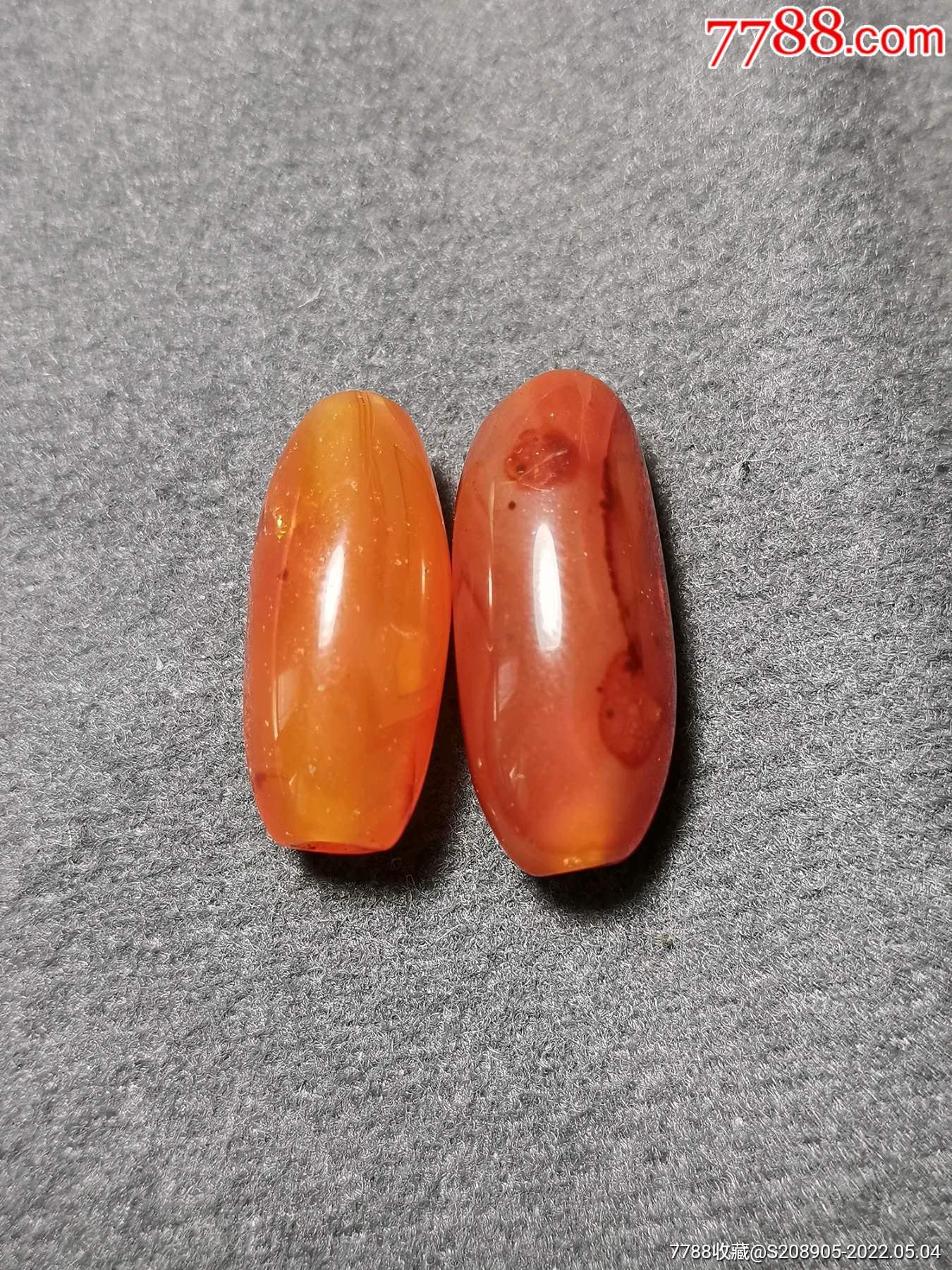 红玛瑙桶珠一对