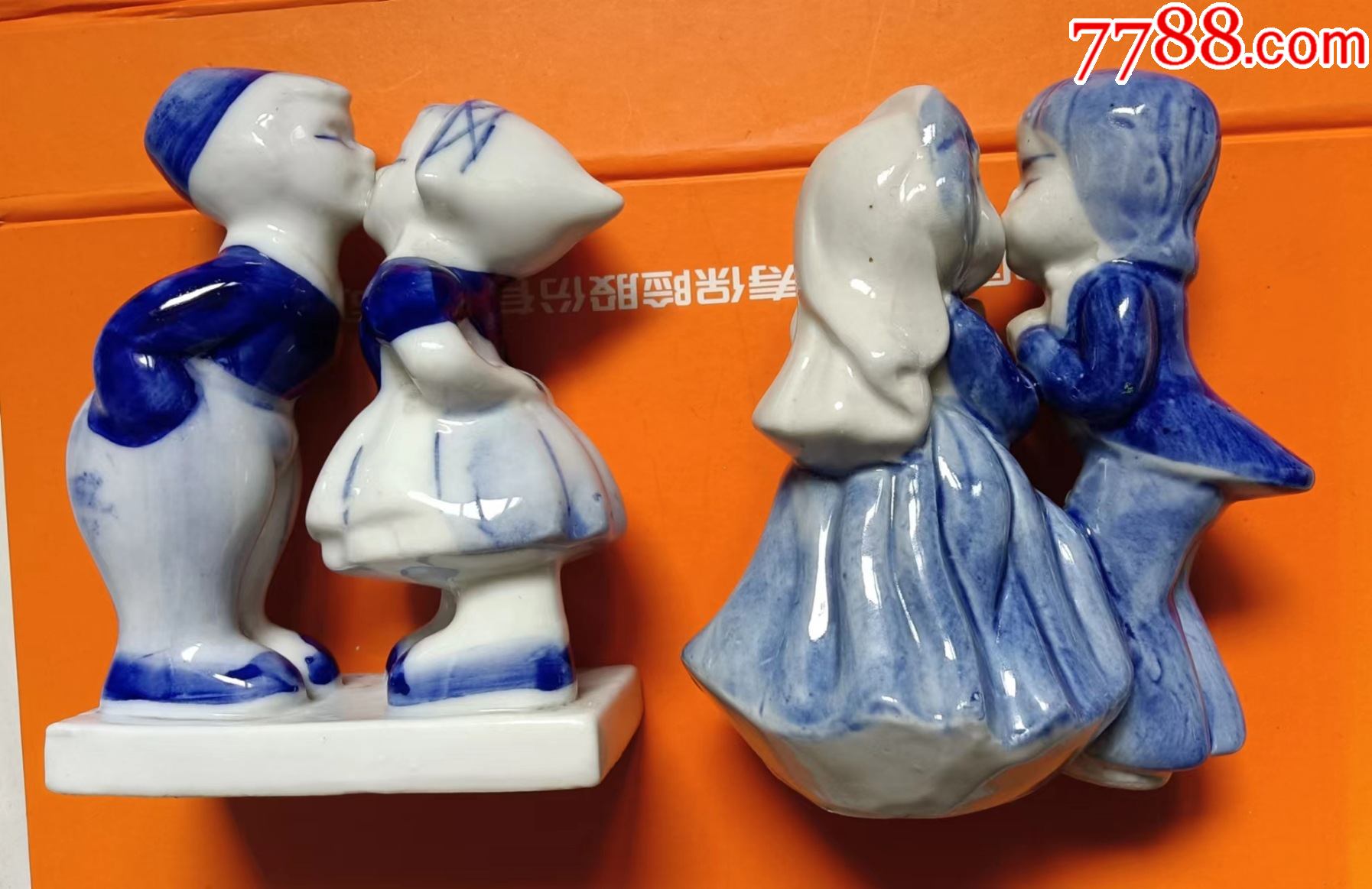 小瓷器两种二十世纪八十年代欧式新人接吻荷兰亲嘴瓷娃娃高约10厘米