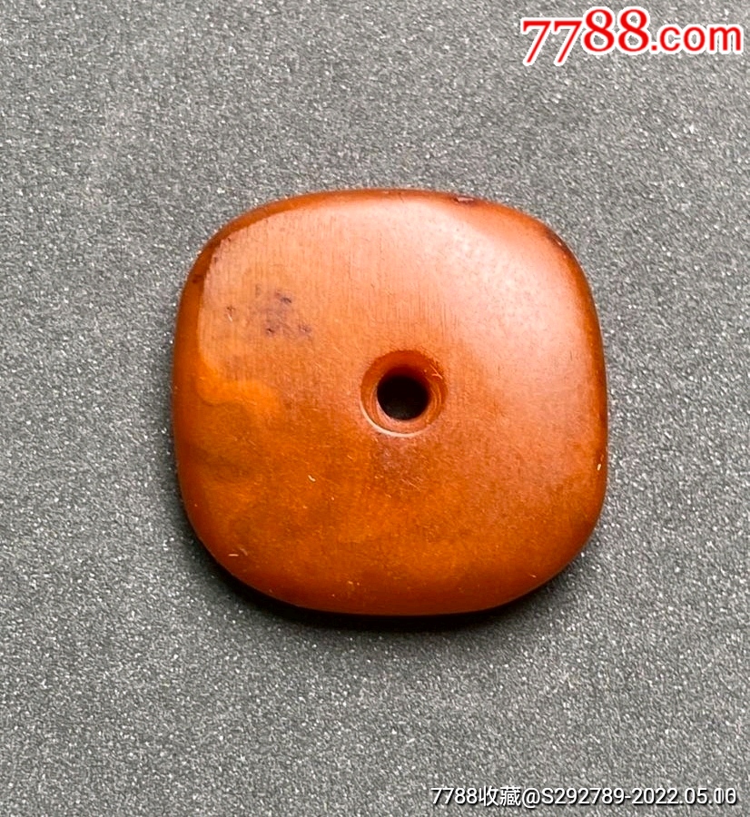 天然老蜜蜡藏扣吊坠一枚品相如图看得见支持检测规格尺寸克重净重16克