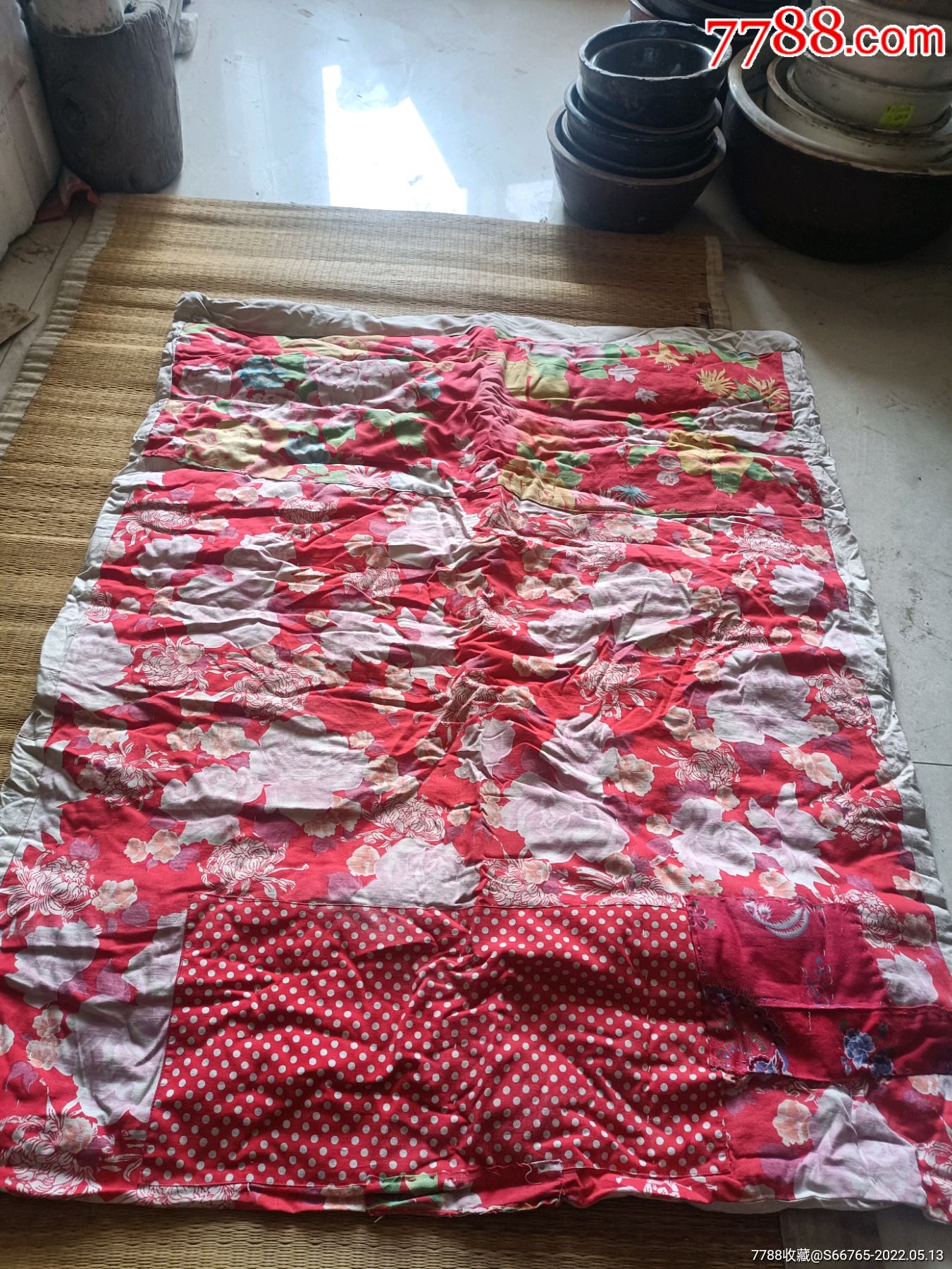 怀旧老手工补丁花卉小棉被