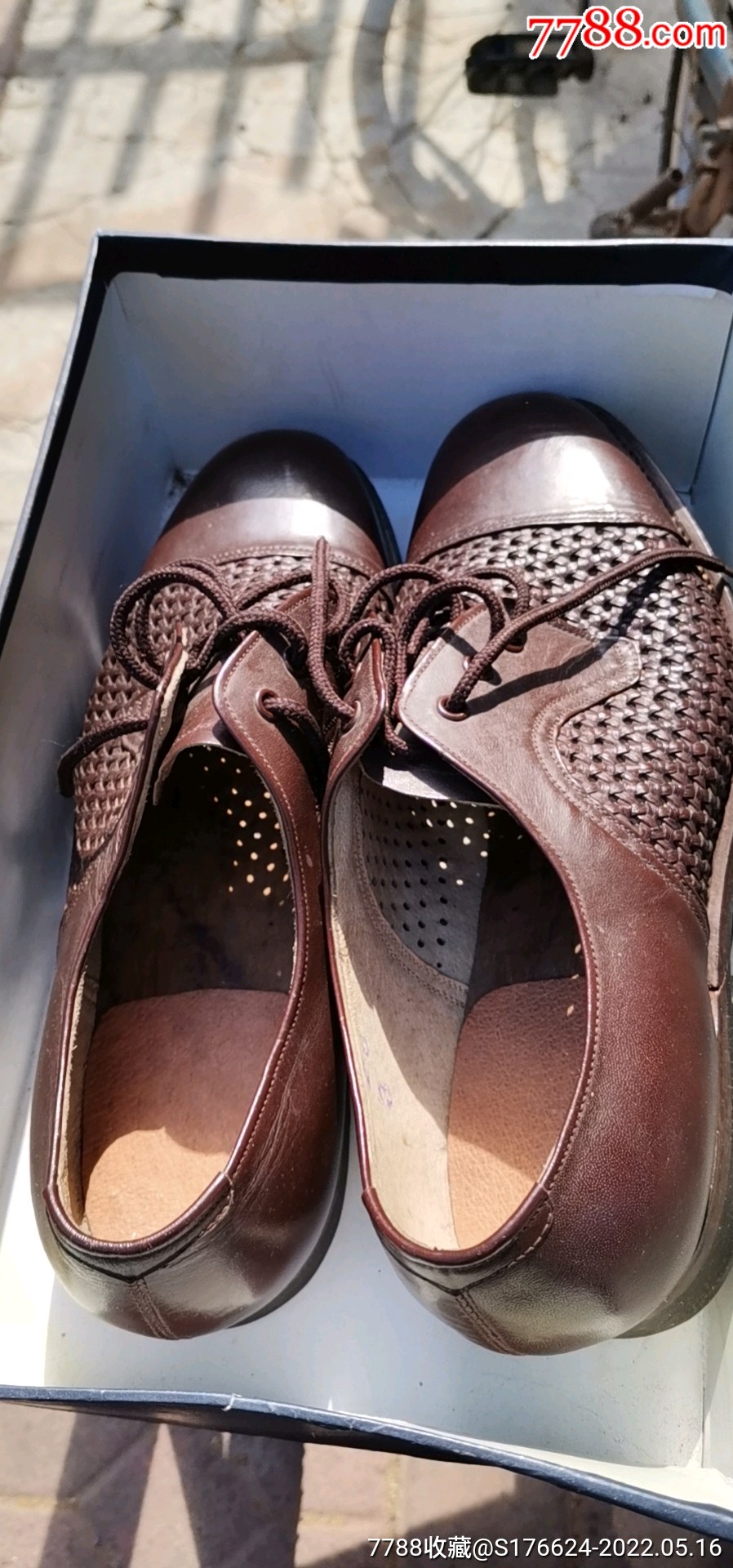 60年代男士牛皮棕色凉鞋