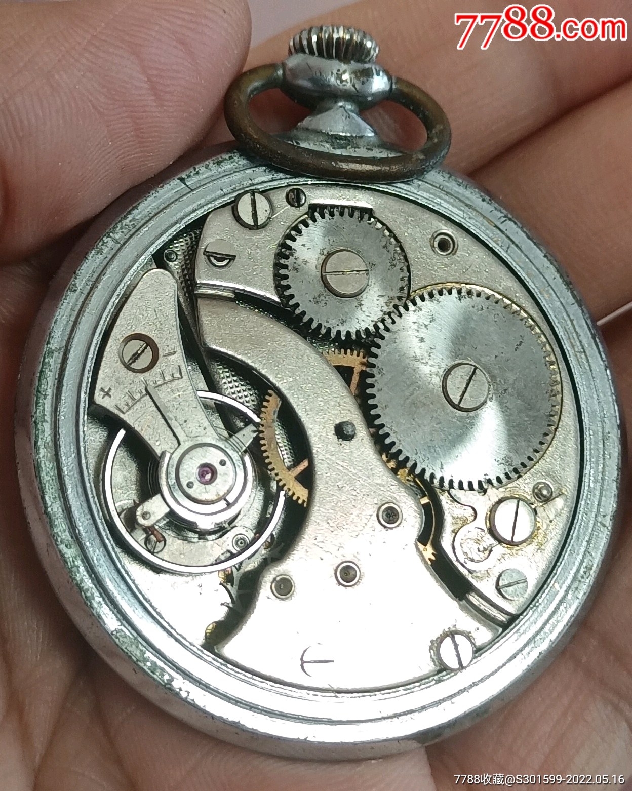 德国saturn老怀表ruhla查阅是二战时期的产物