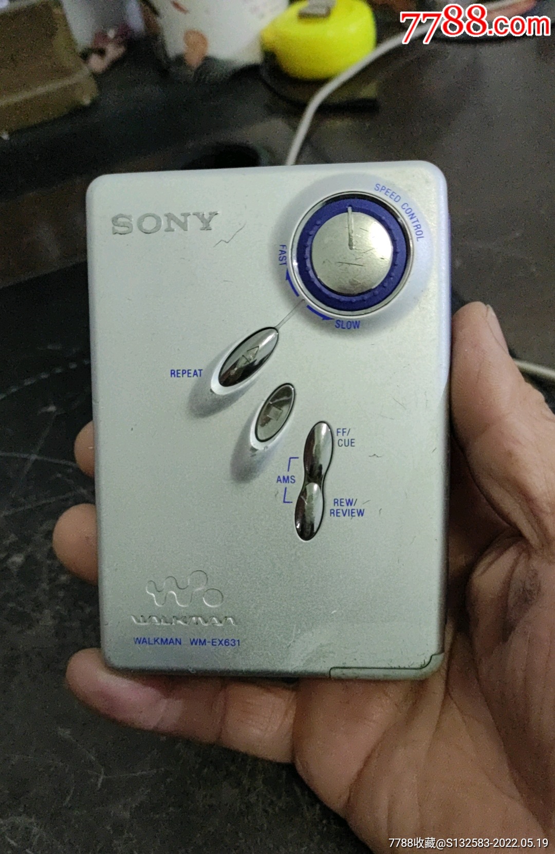 索尼wmex631机后盖有小冲