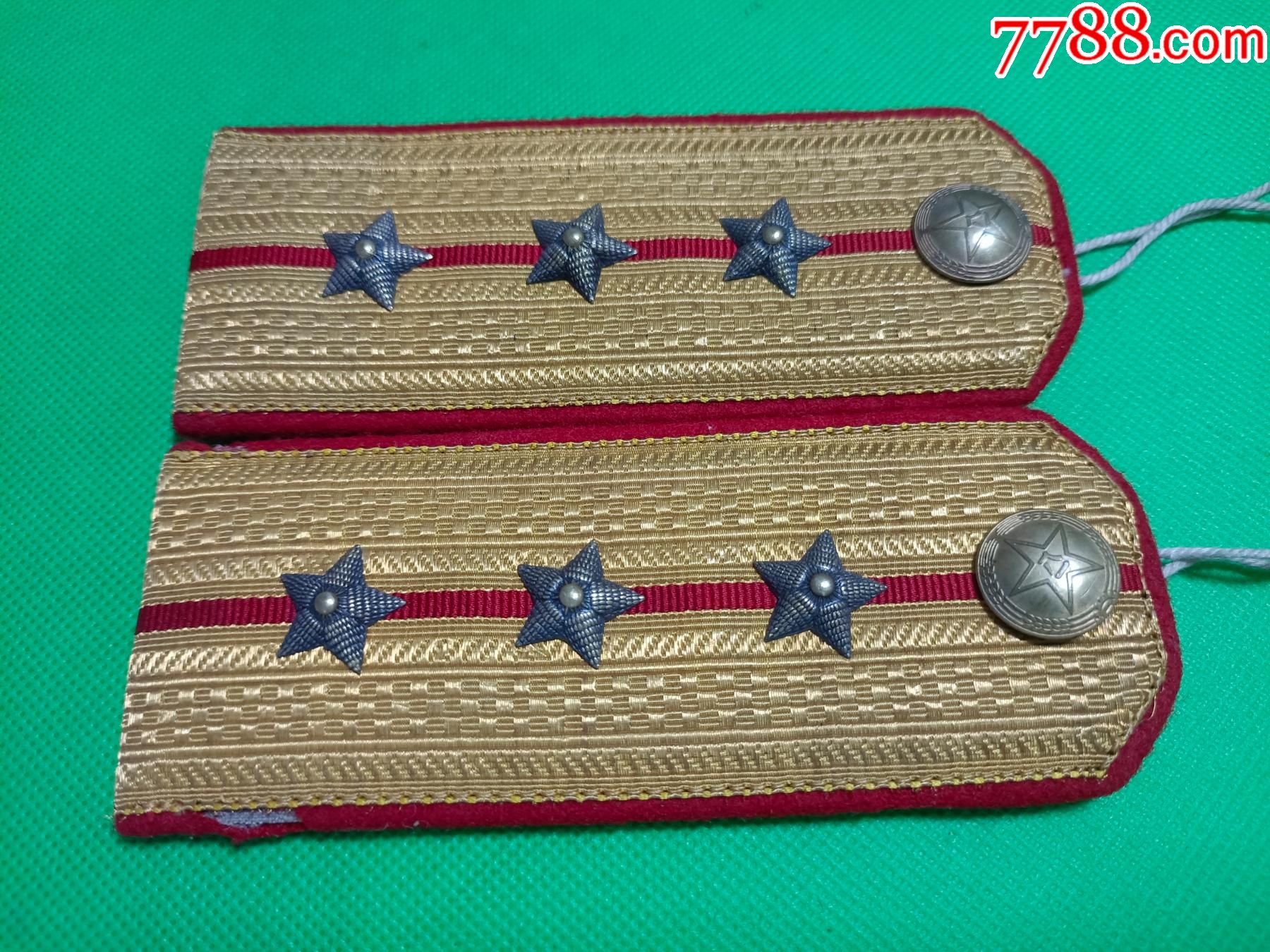 美品55式肩章一副
