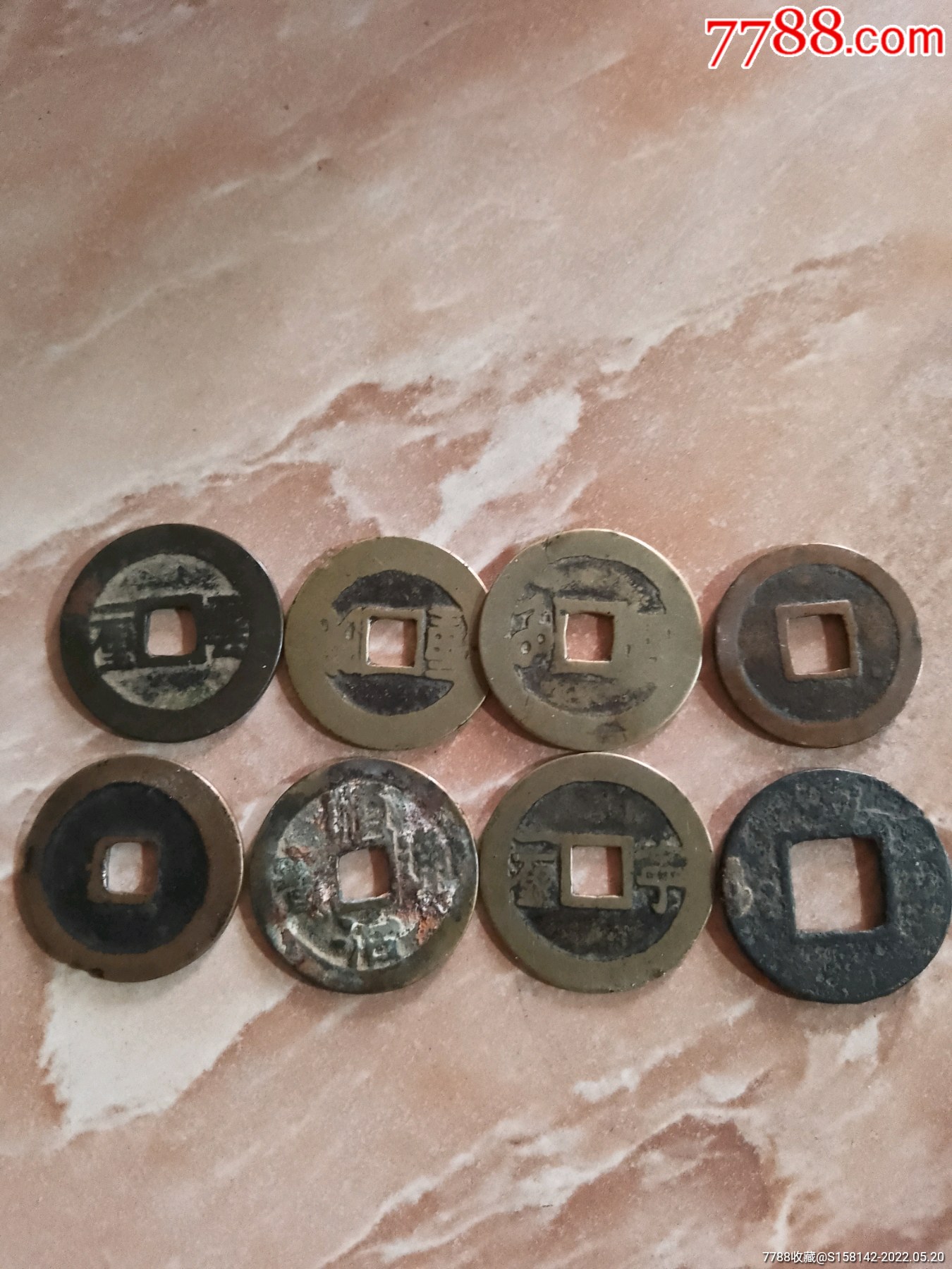 5品￥5899老铜锁8.5品￥6899几个破铜钱6.