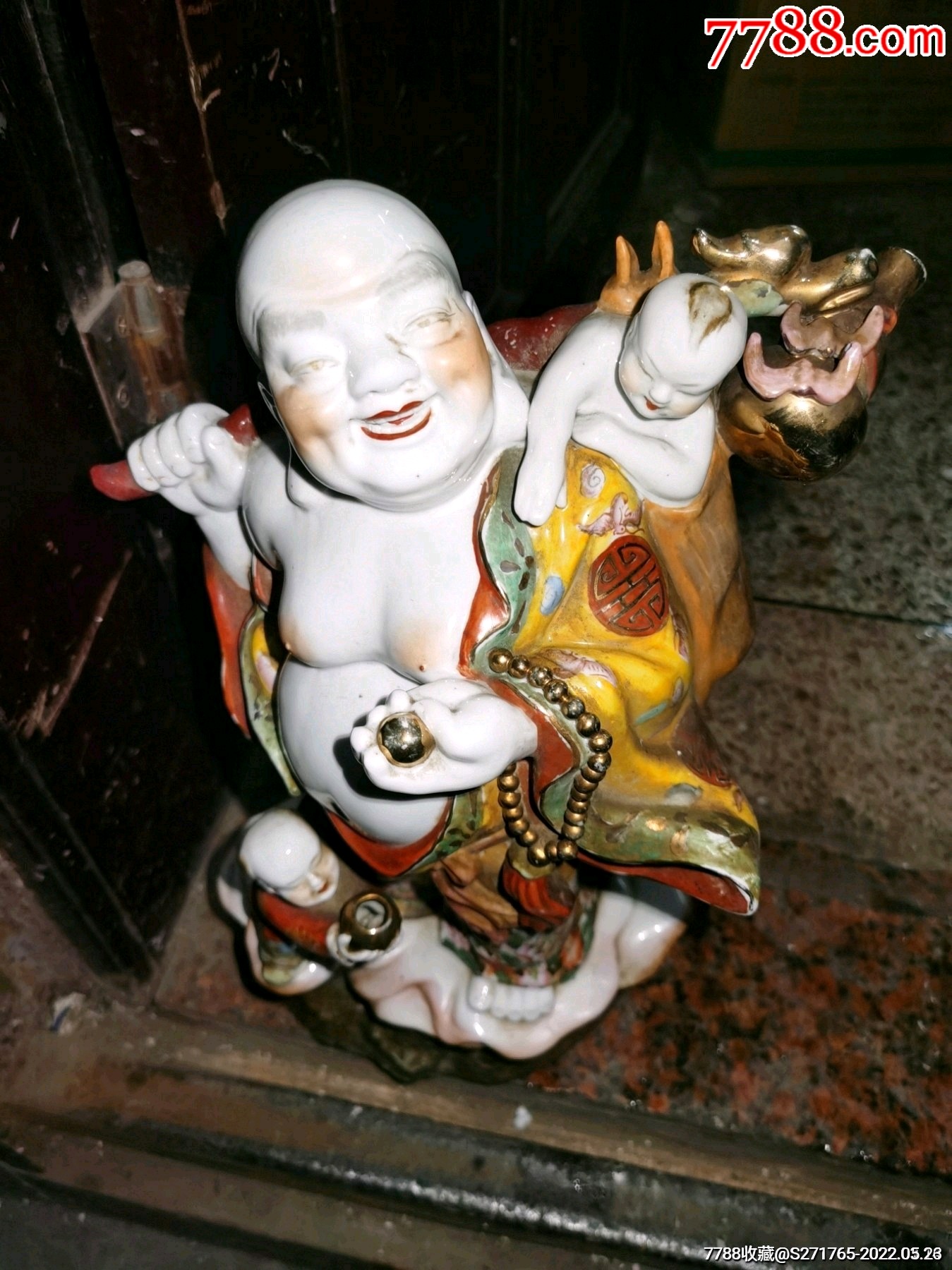 文革老枫溪粉彩瓷塑大弥勒佛罗汉摆件