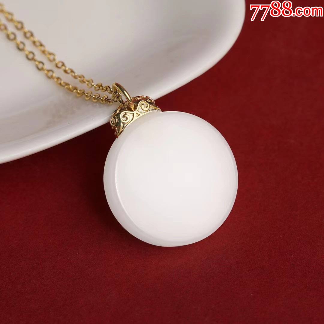 新疆羊脂白金丝玉轻奢风圆圆满满平安牌吊坠尺寸246mm