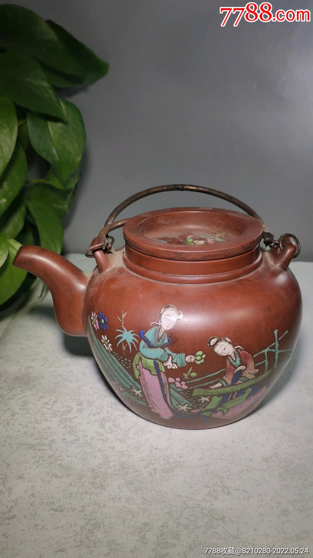 加彩人物故事提梁紫砂壶一把造型古朴图案精美颜色艳丽人物生动形象