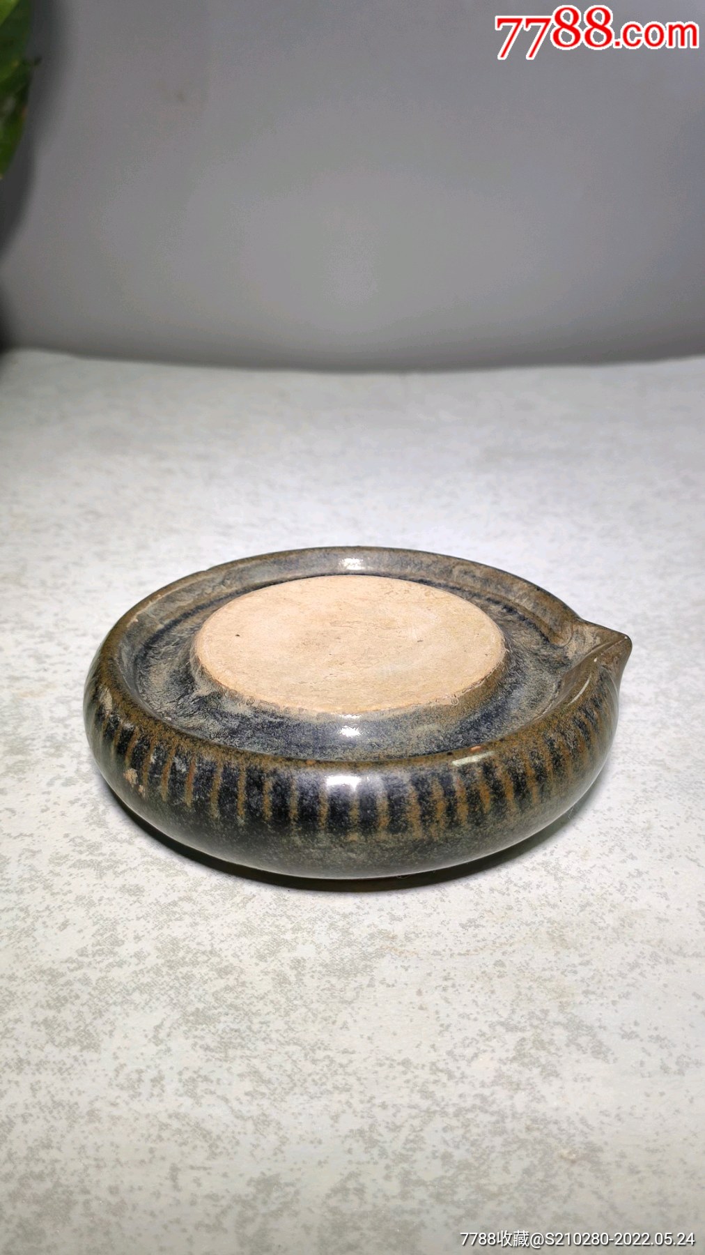 精美瓷砚台一块造型独特瓷质细腻釉水肥厚