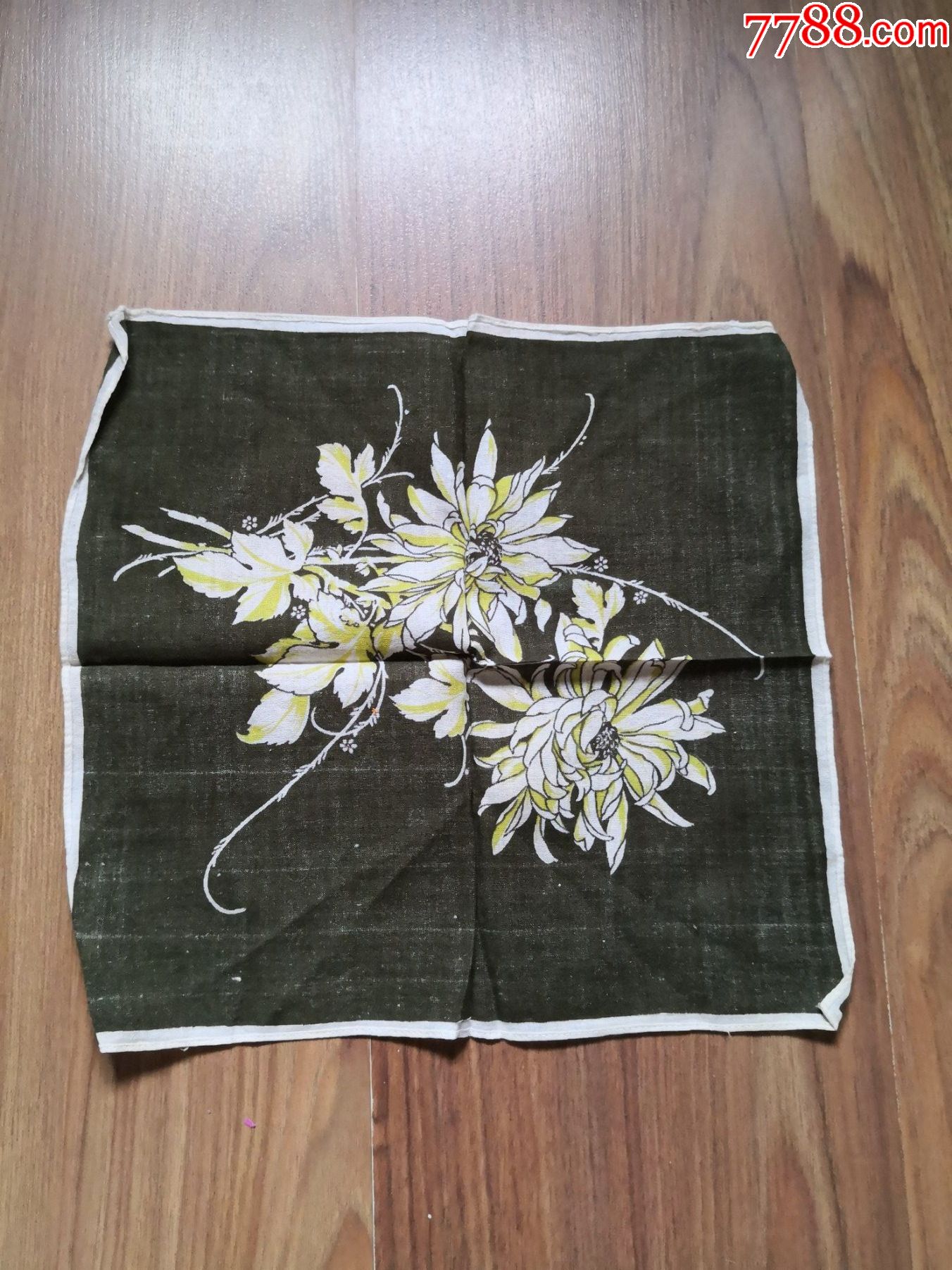 5品99全新老手帕￥189.5品99全新老手帕￥239.