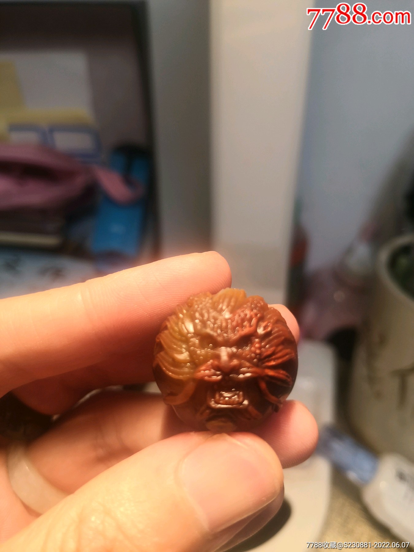 战国红圆珠雕刻龙珠