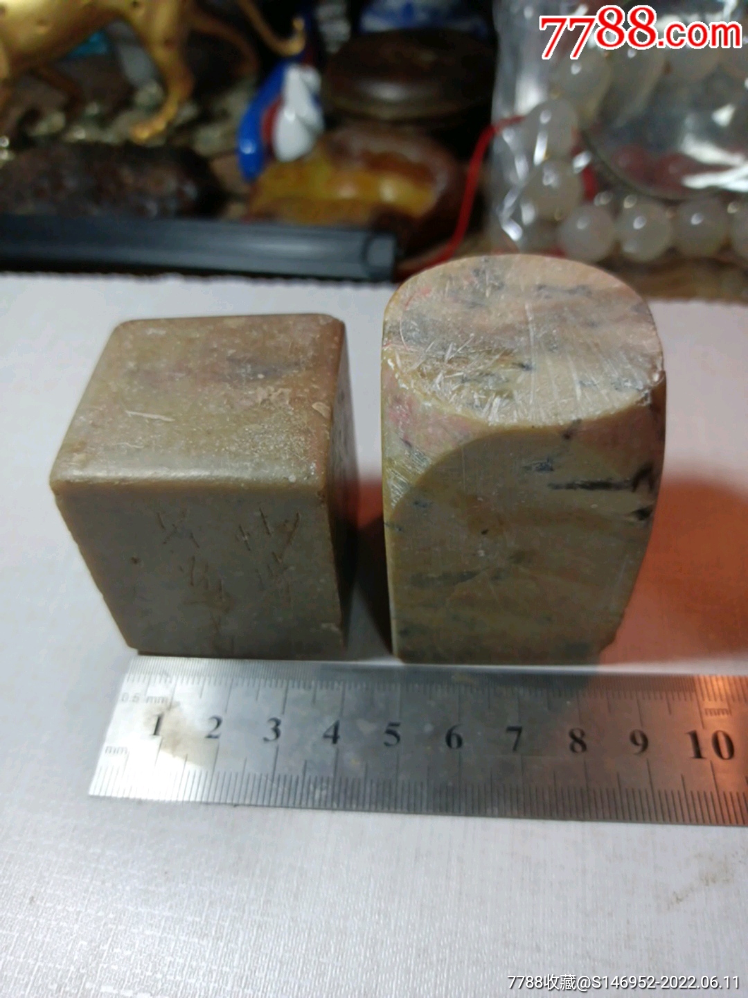 寿山石毛料可雕刻用两个同出