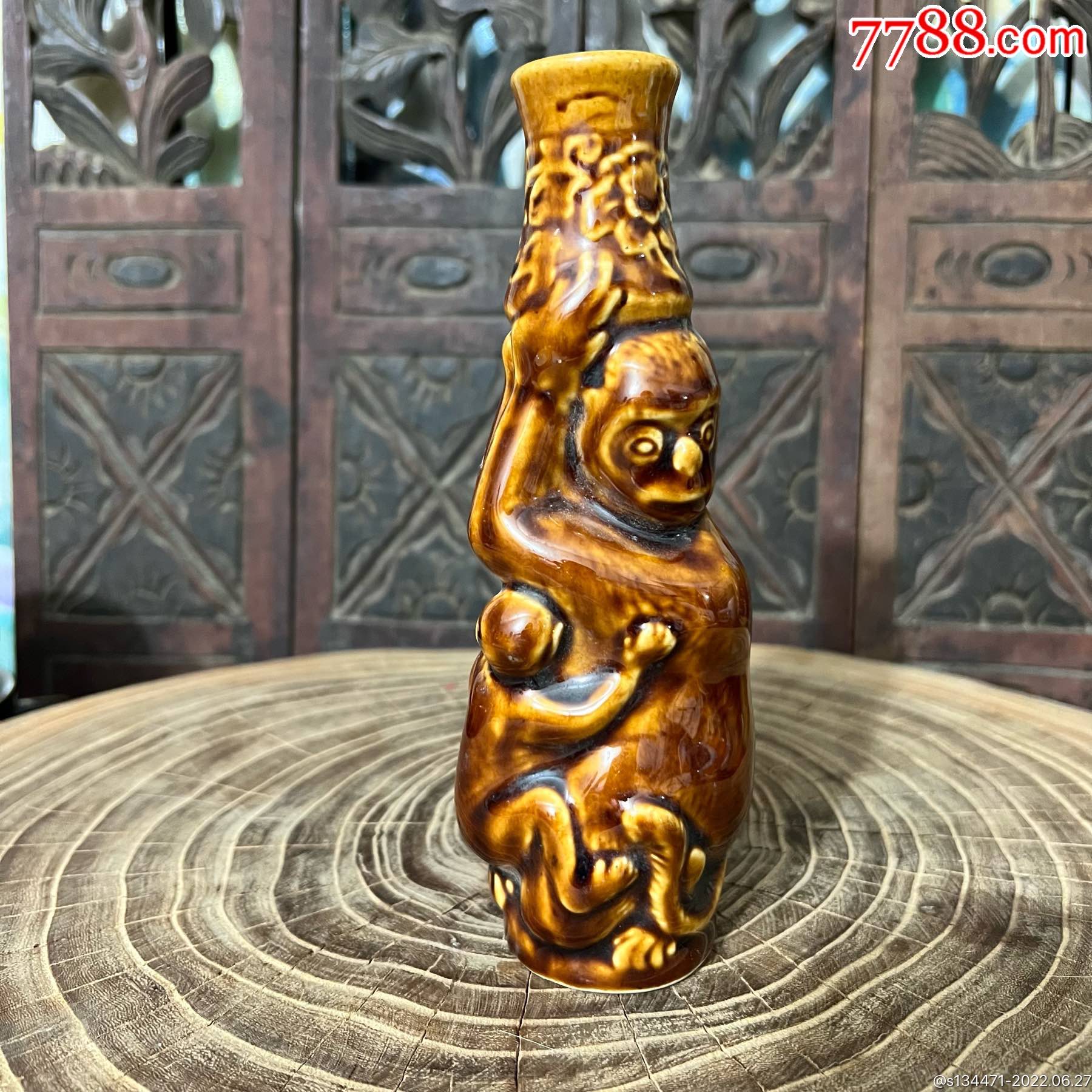 母子猴酒瓶花瓶酒壶摆件