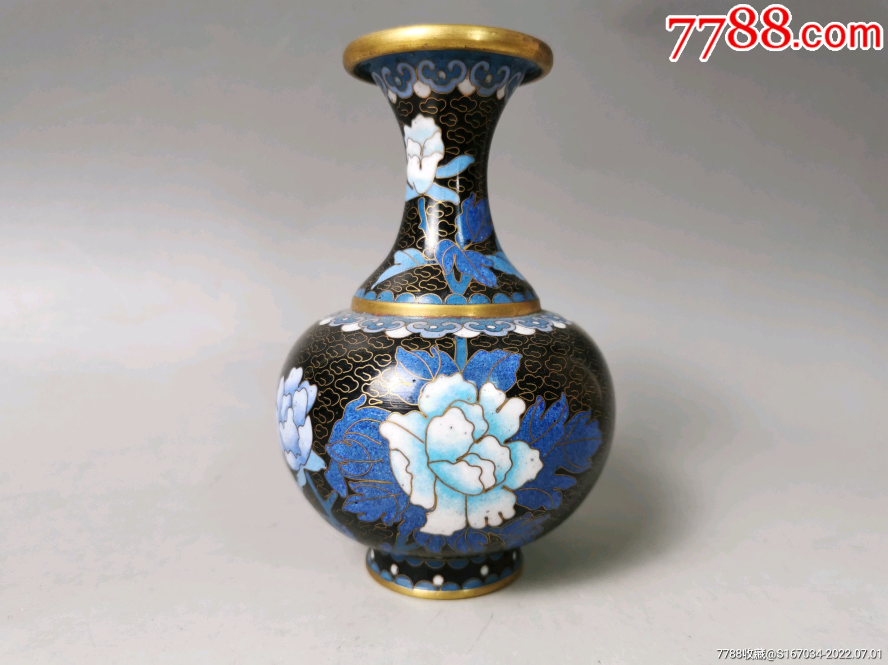 景泰蓝瓶,玉壶春造型,牡丹花卉,有两处轻微磕碰,无伤大雅_价格100元