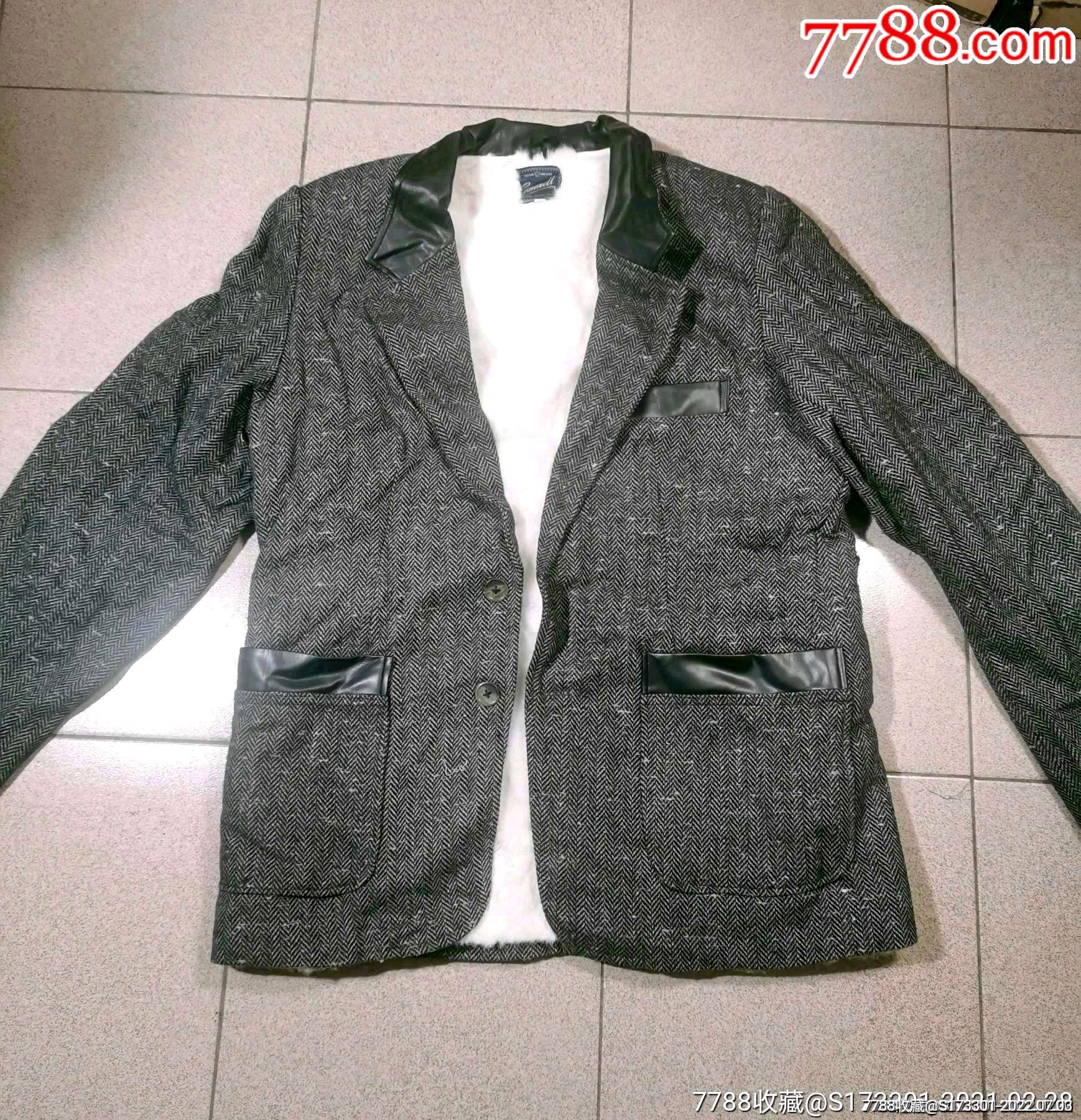 放大,缩小更多"其他服饰"商品$389品99古着,早期老式开领绒衫