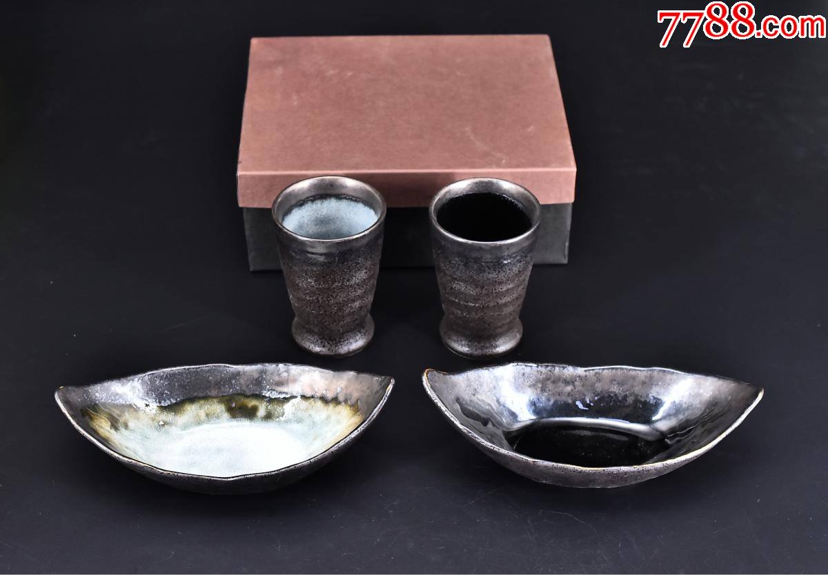 日本传统工艺陶瓷器餐具一套四件全未使用包括两个杯两个船