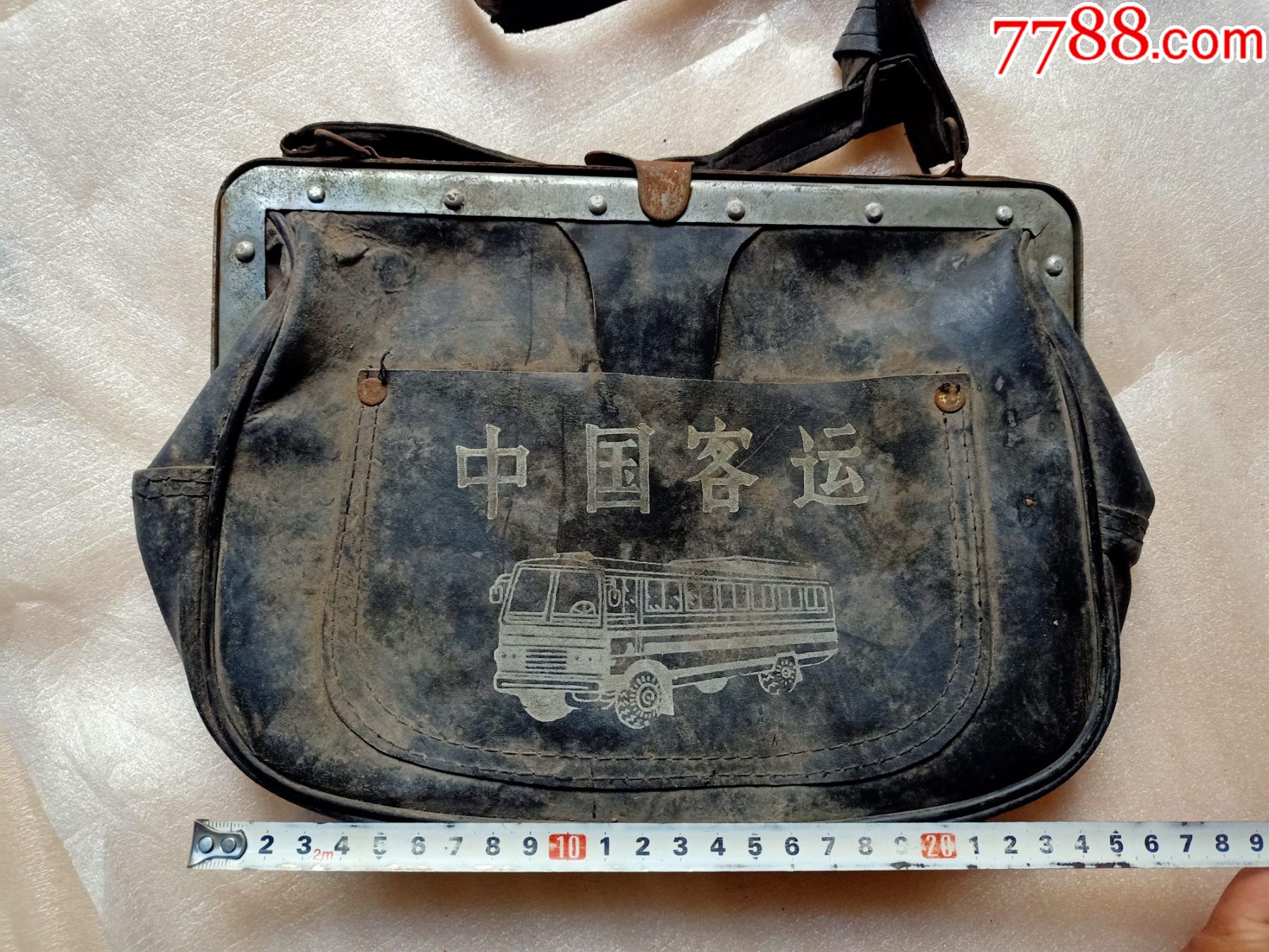 老售票员包f688,没有清理,收来就这样,带断了,图有示,品相如图_价格10