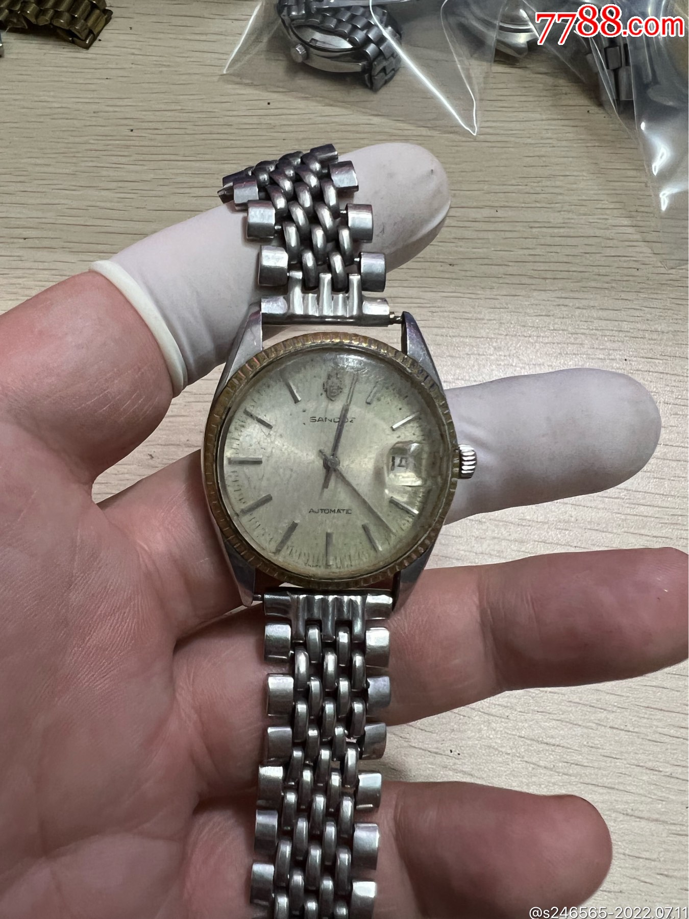 瑞士山度士男款自动手表