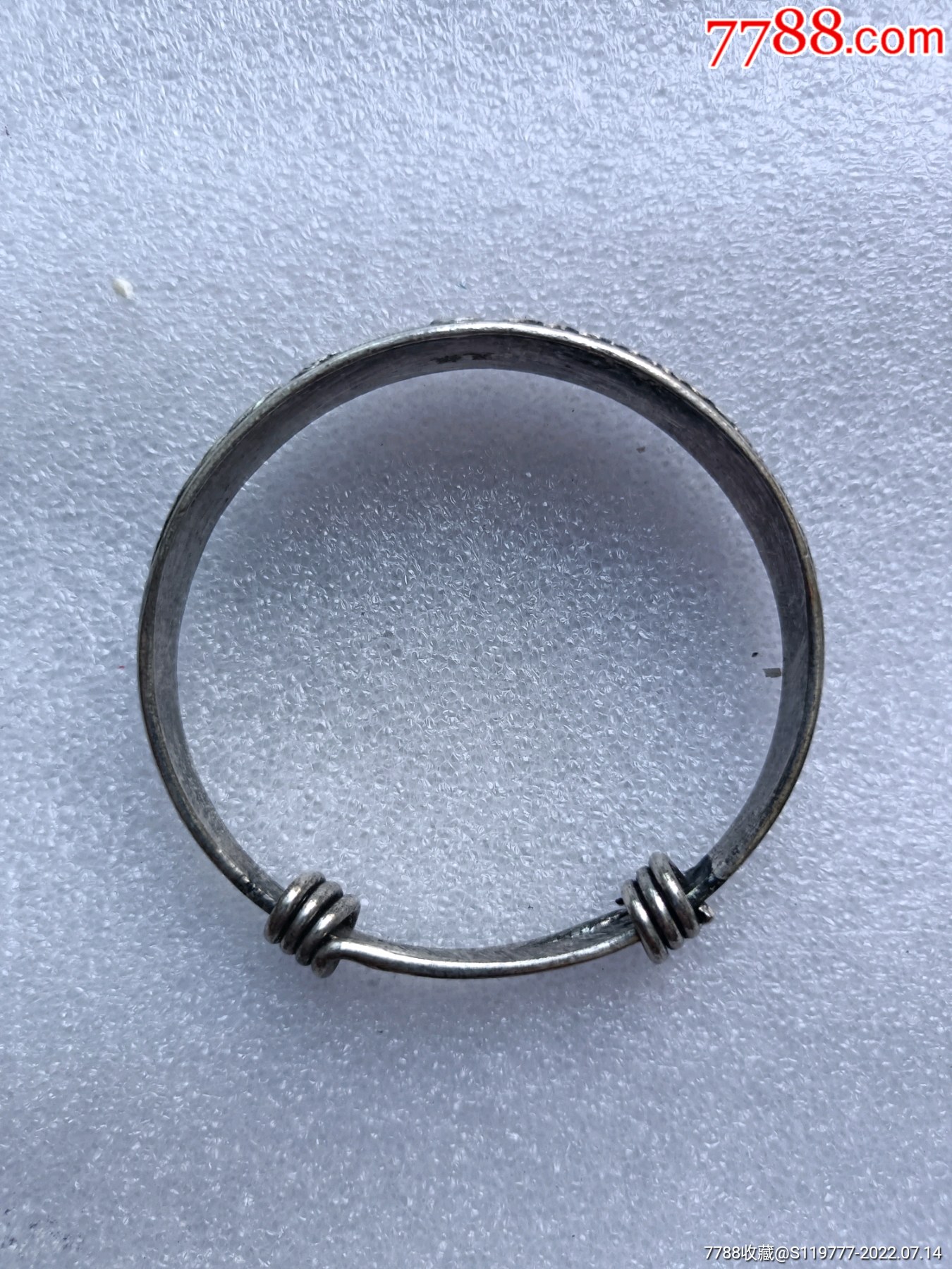 藏银手镯