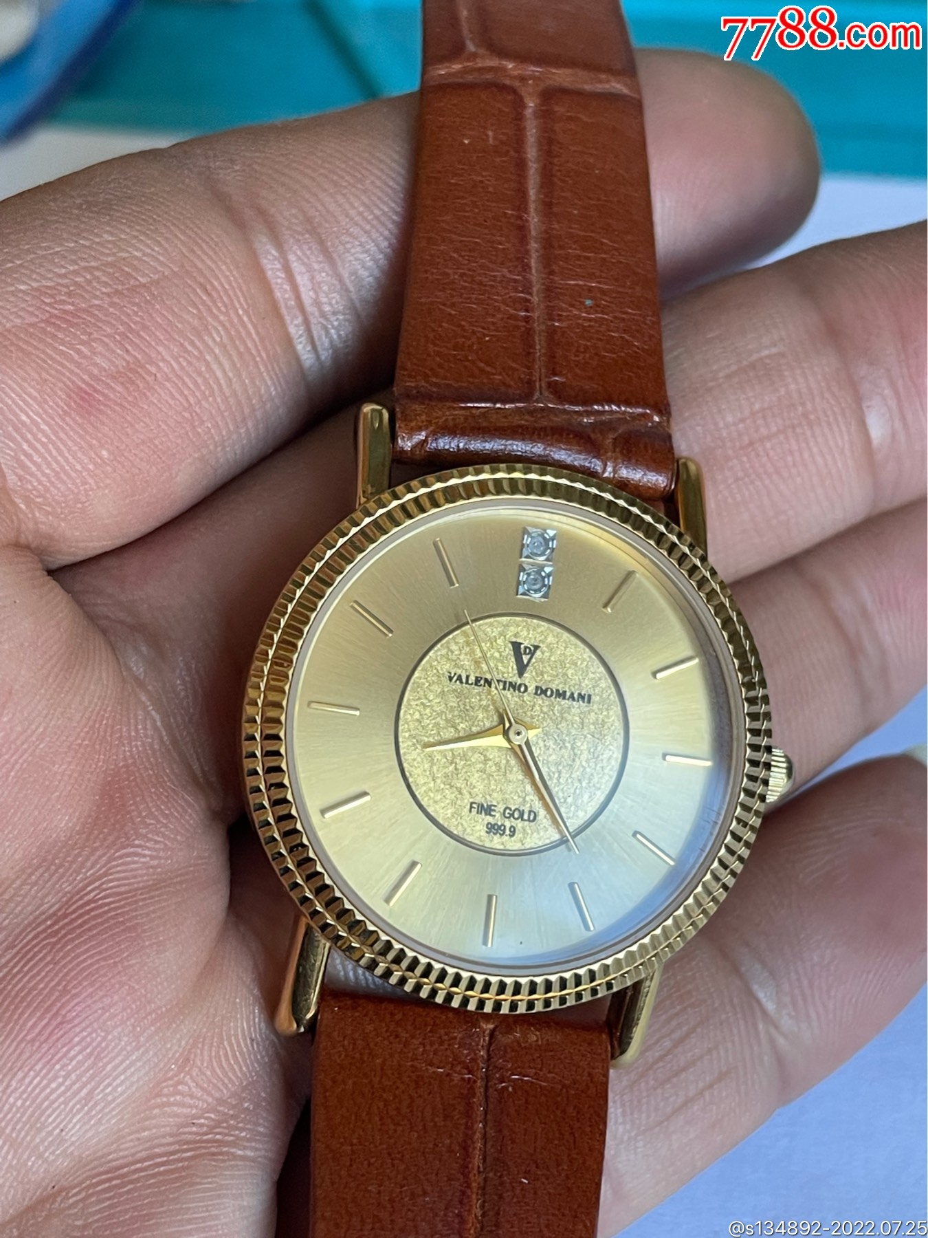 好品日产9999黄金表盘男石英表