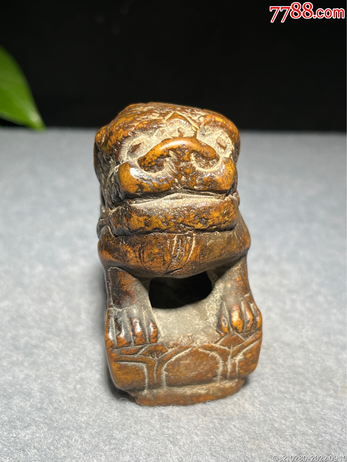 7788收藏__收藏热线>首页>拍卖>石狮/石雕塑>黄石莲花小石狮子!