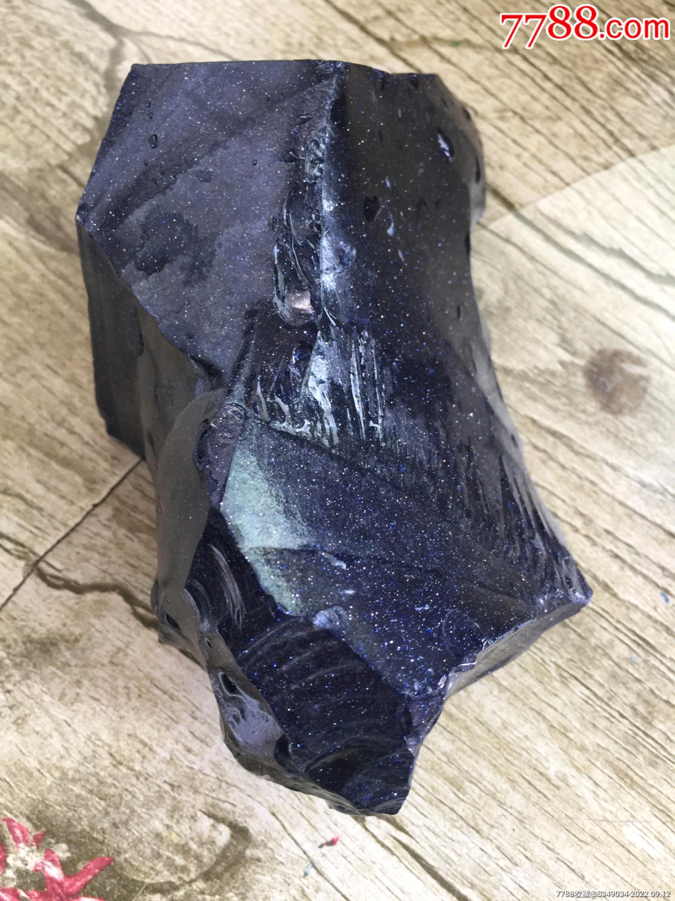 蓝色,玻璃陨石_蓝宝石_图片欣赏_收藏价值_7788画册网