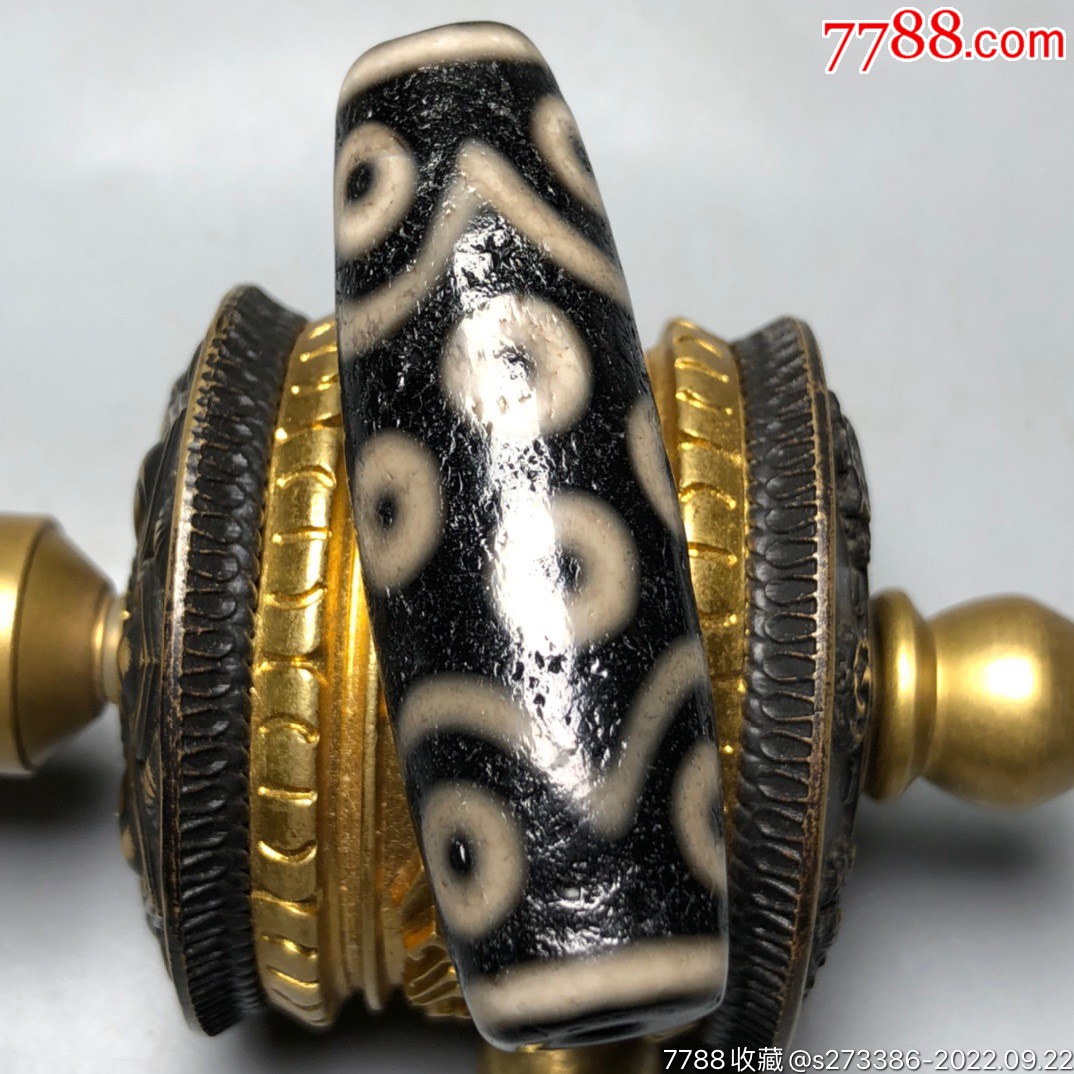 藏区回流老料高油包浆【十五眼天珠】尺寸:56*17毫米重量23.