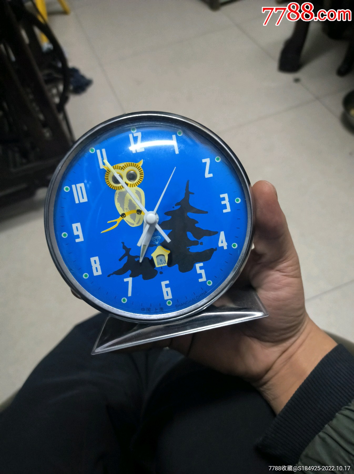 猫头鹰闹钟上劲能走闹钟功能正常